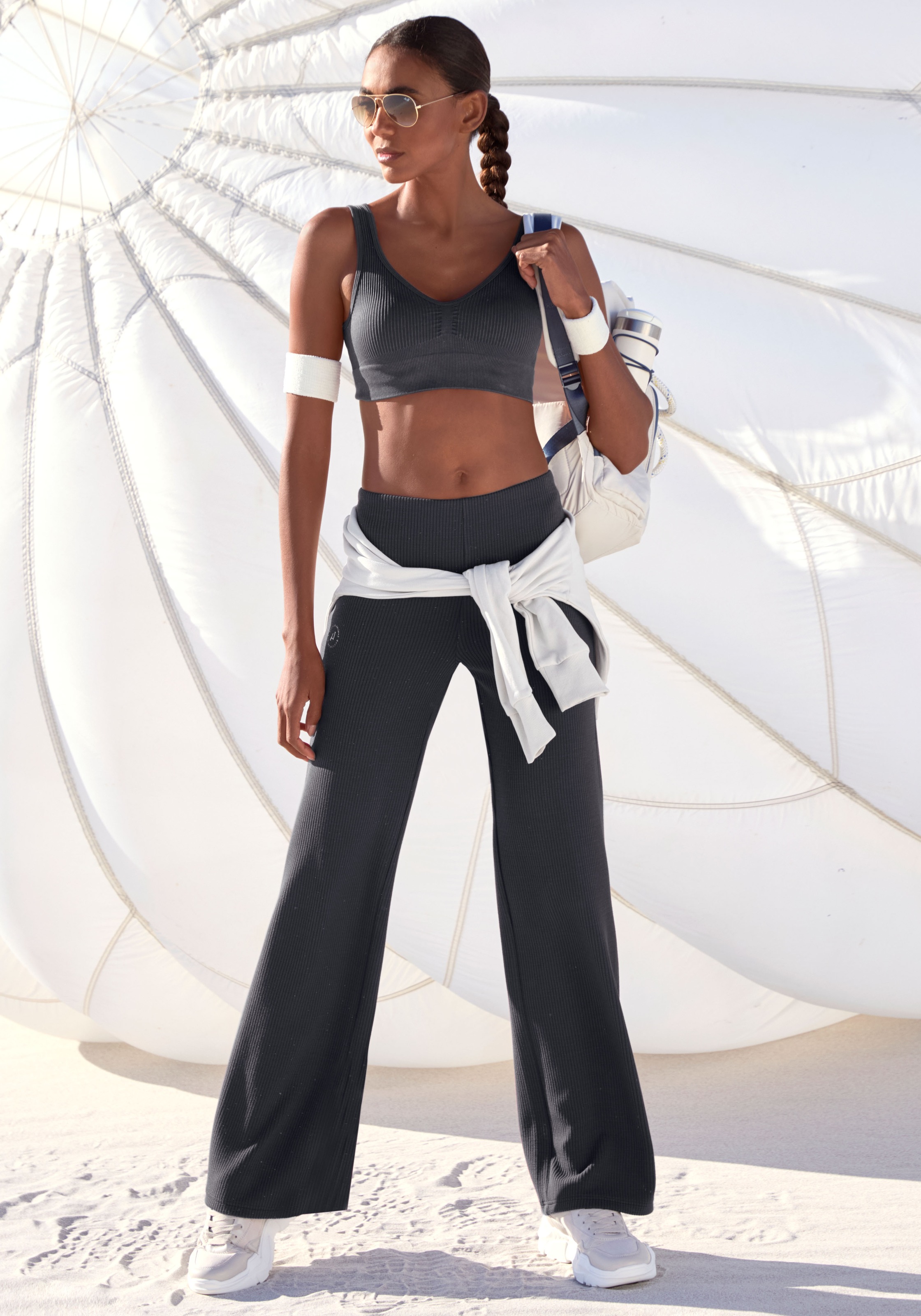 Thumbnail - LASCANA ACTIVE Sporthose aus elastischer Rippstruktur