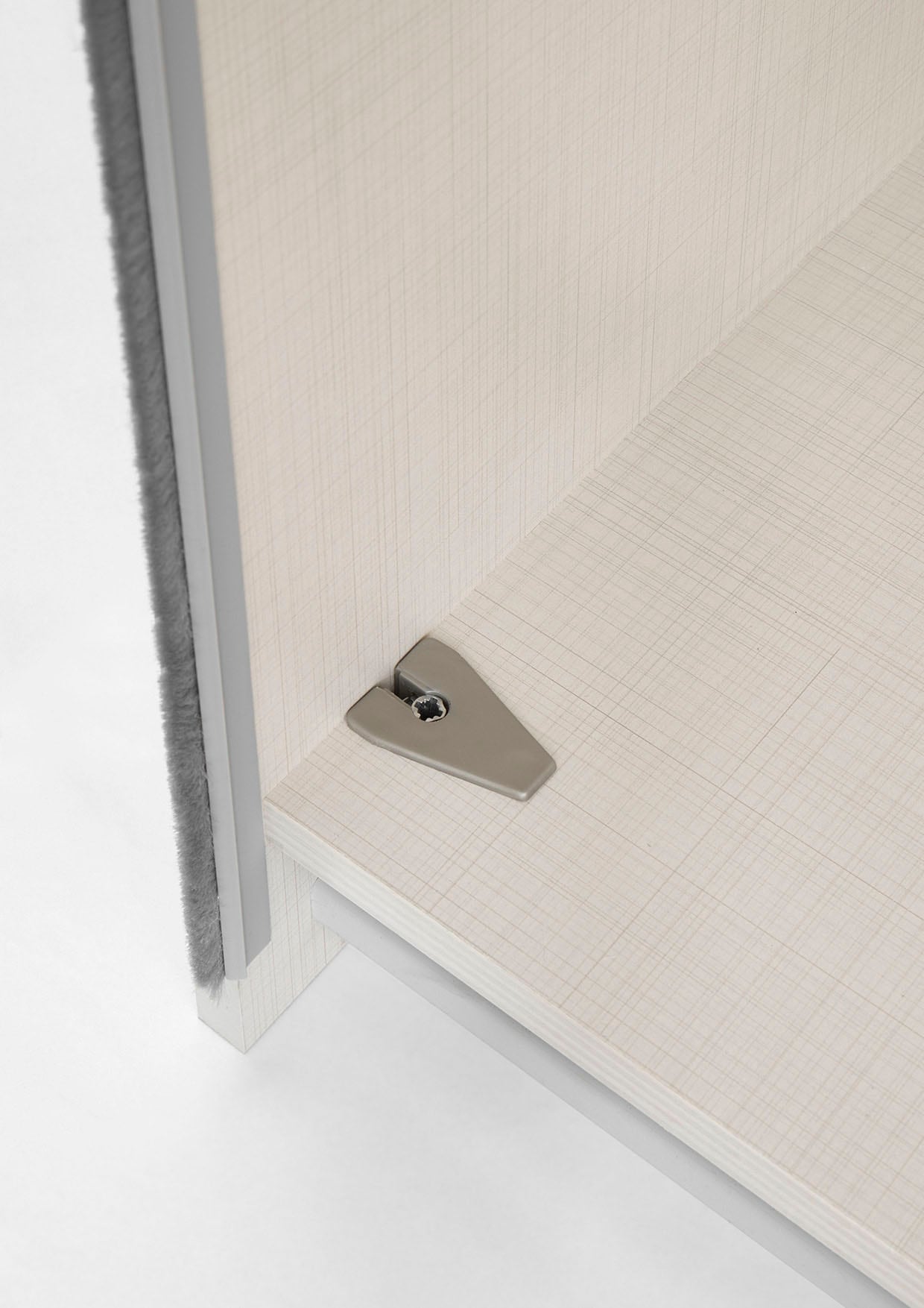 STAUD Schwebetürenschrank »Includo, Made in Germany«, Mit vier verschiedenen Ausstattungsvarianten