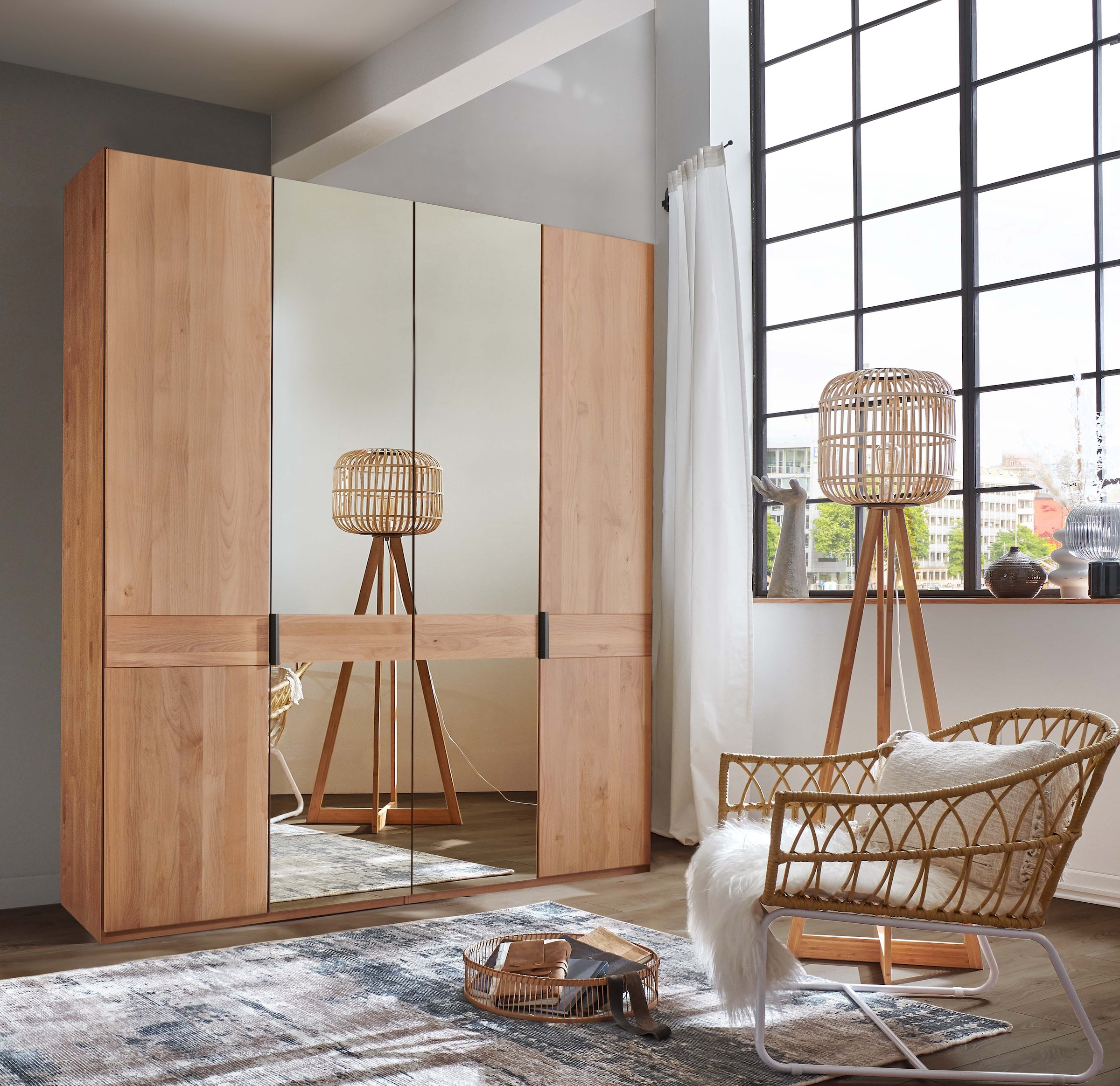 WIEMANN Kleiderschrank "Cardiff, Massivholztüren in Kombination mit Glas- oder Spiegeltüren" 4 Breiten, 2 Höhen 216/236cm auswählbar, hochwertiges Design in langlebiger Qualität, viel Stauraum