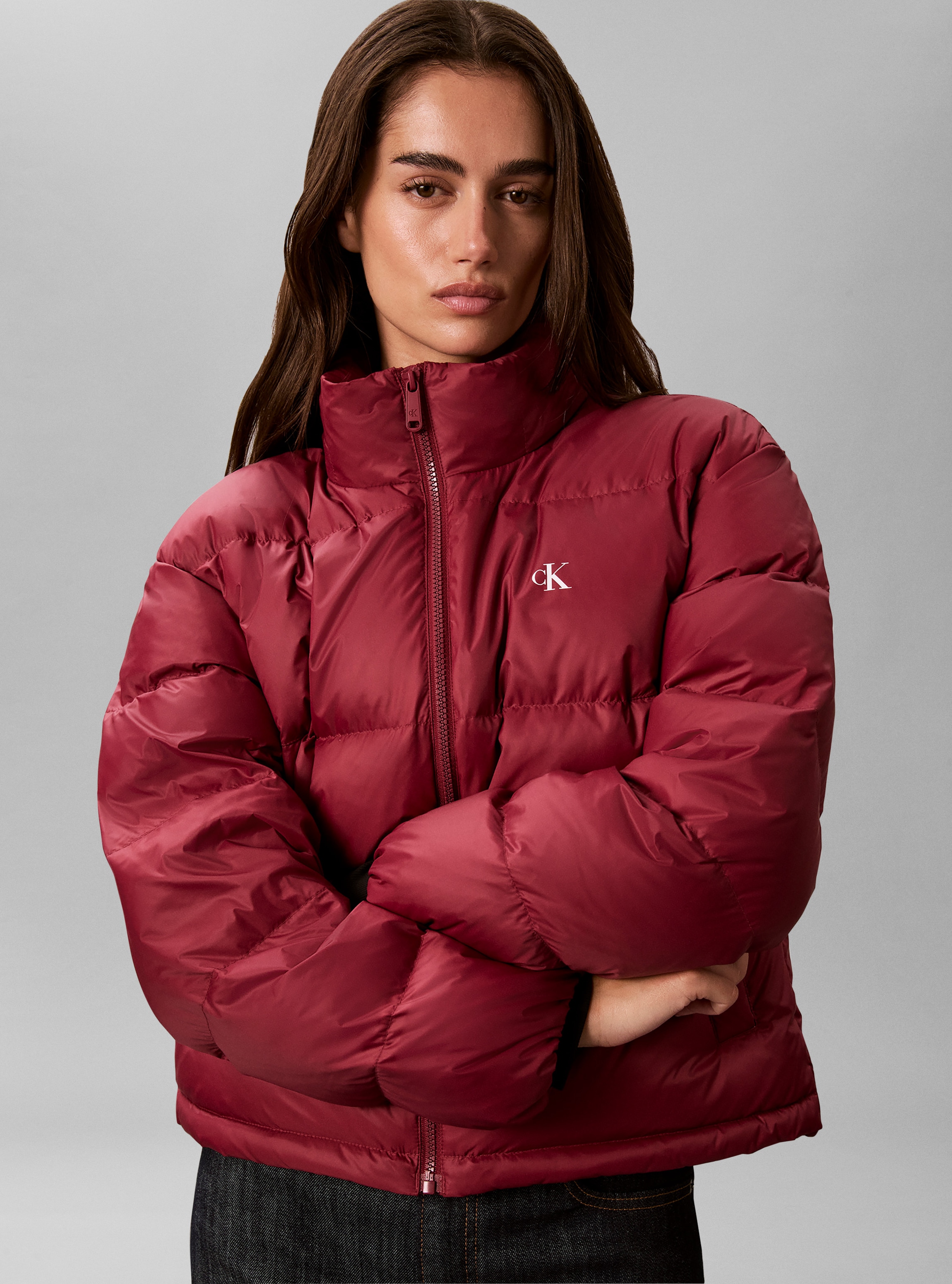 Calvin Klein Steppjacke mit Kapuze abnehmbare Kapuze, Regular Fit, kurze Form, wattiert