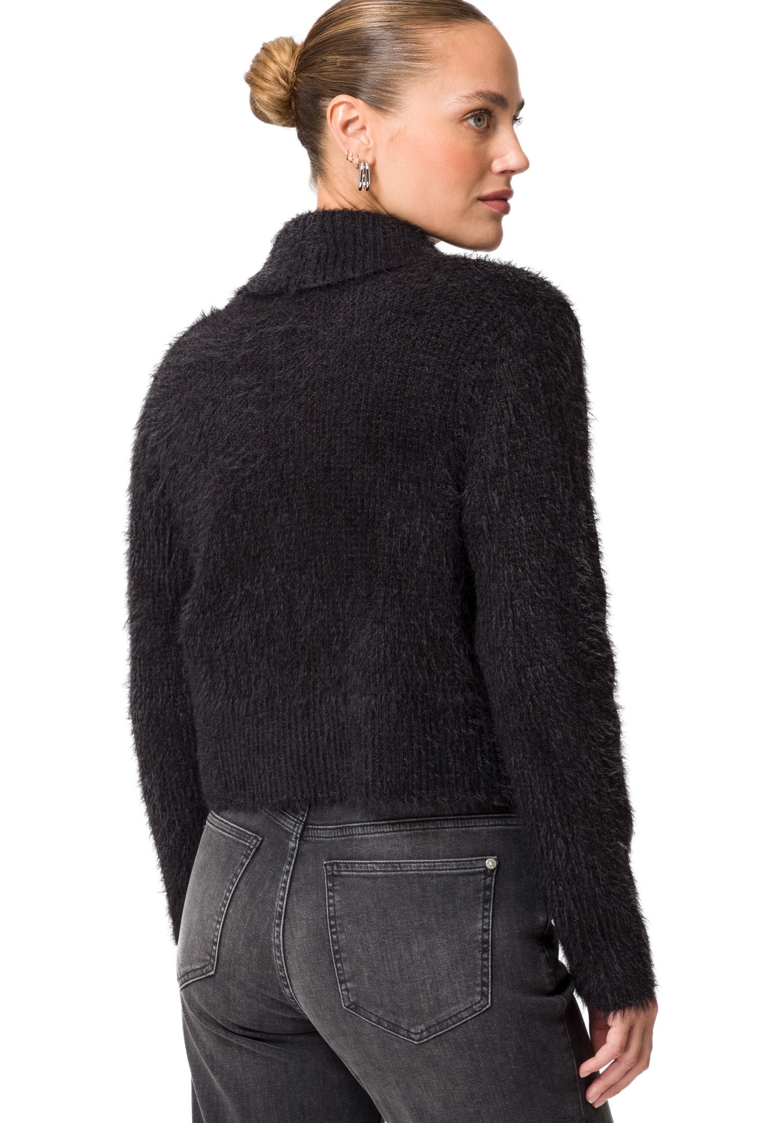 Zero Strickjacke »zero Strickjacke mit Knebelknopf«, weiteres Detail