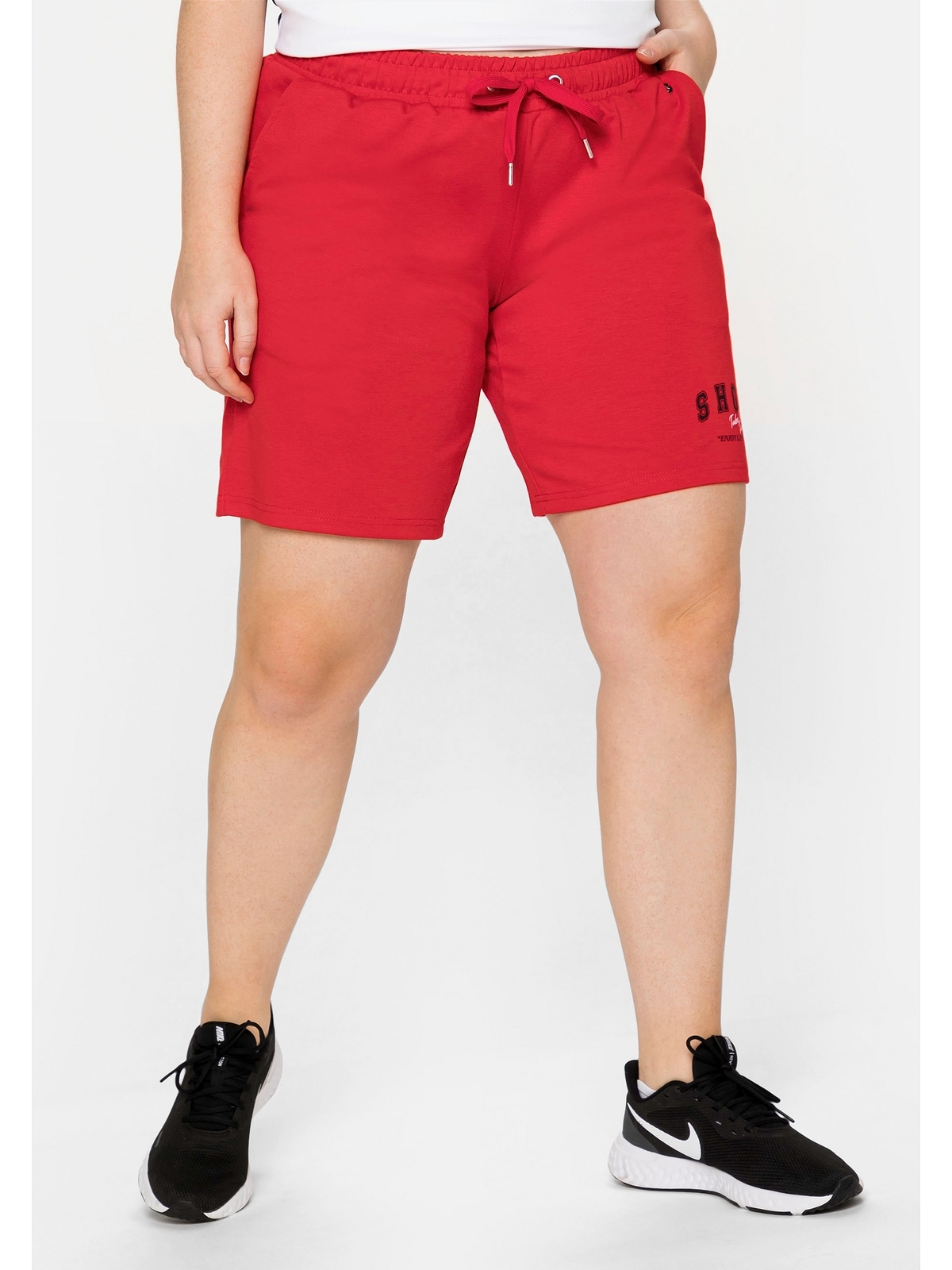 Sheego Sporthose »Große Größen«, aus Funktionsmaterial, mit kleinem Print  für bestellen | BAUR | Sportshorts