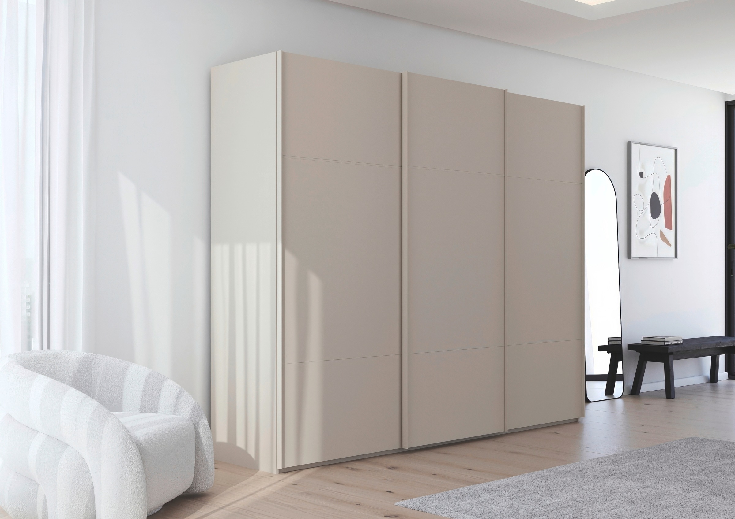 rauch Schwebetürenschrank »Kleiderschrank Schrank Garderobe Schlafzimmerschrank SCALE-TRIO«, edle dreigeteilte Front, 2 Zierleisten in Griff-Farbe MADE IN GERMANY