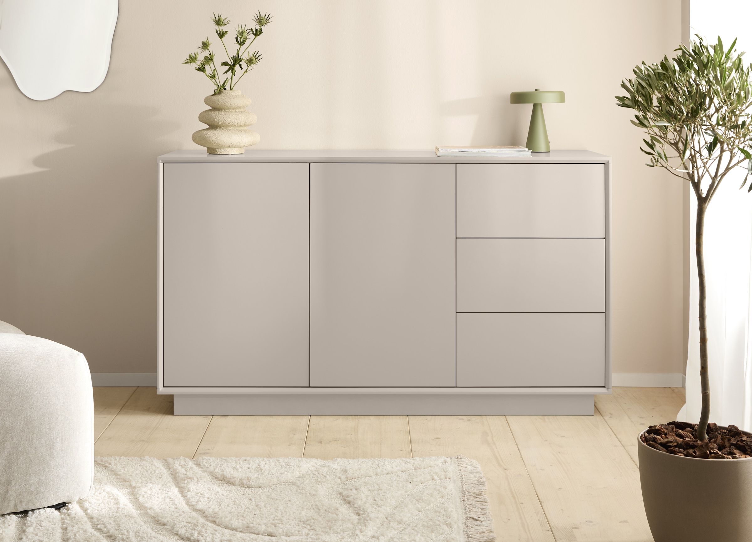 homsy by Ana Johnson Sideboard "Storvia" seidenmatte Lackierung, geräuschlose Soft-Close-Schubladen, B 140 cm