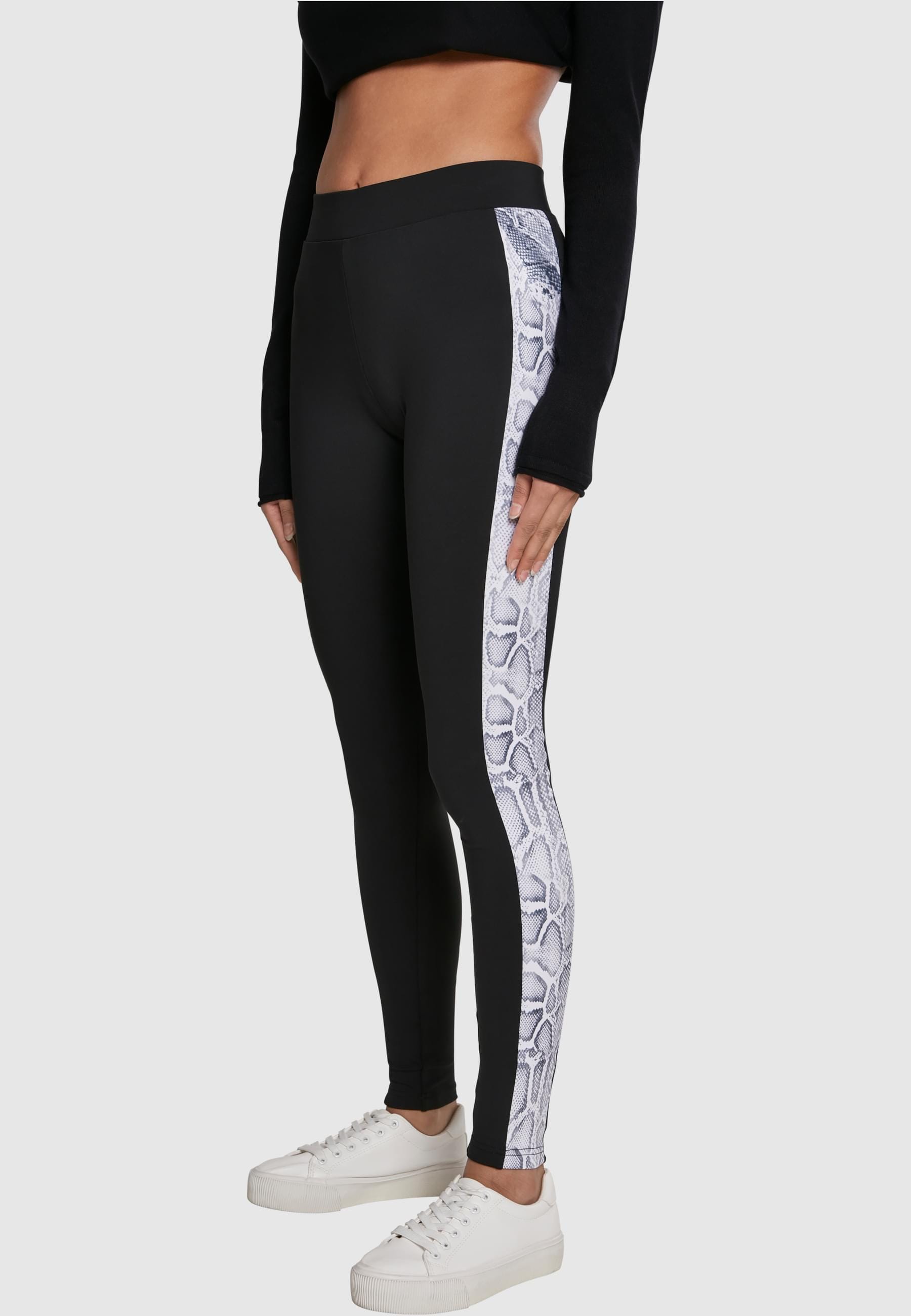 URBAN CLASSICS Leggings »Urban Classics Damen Ladies Side Striped Pattern Leggings«, (1 tlg.)