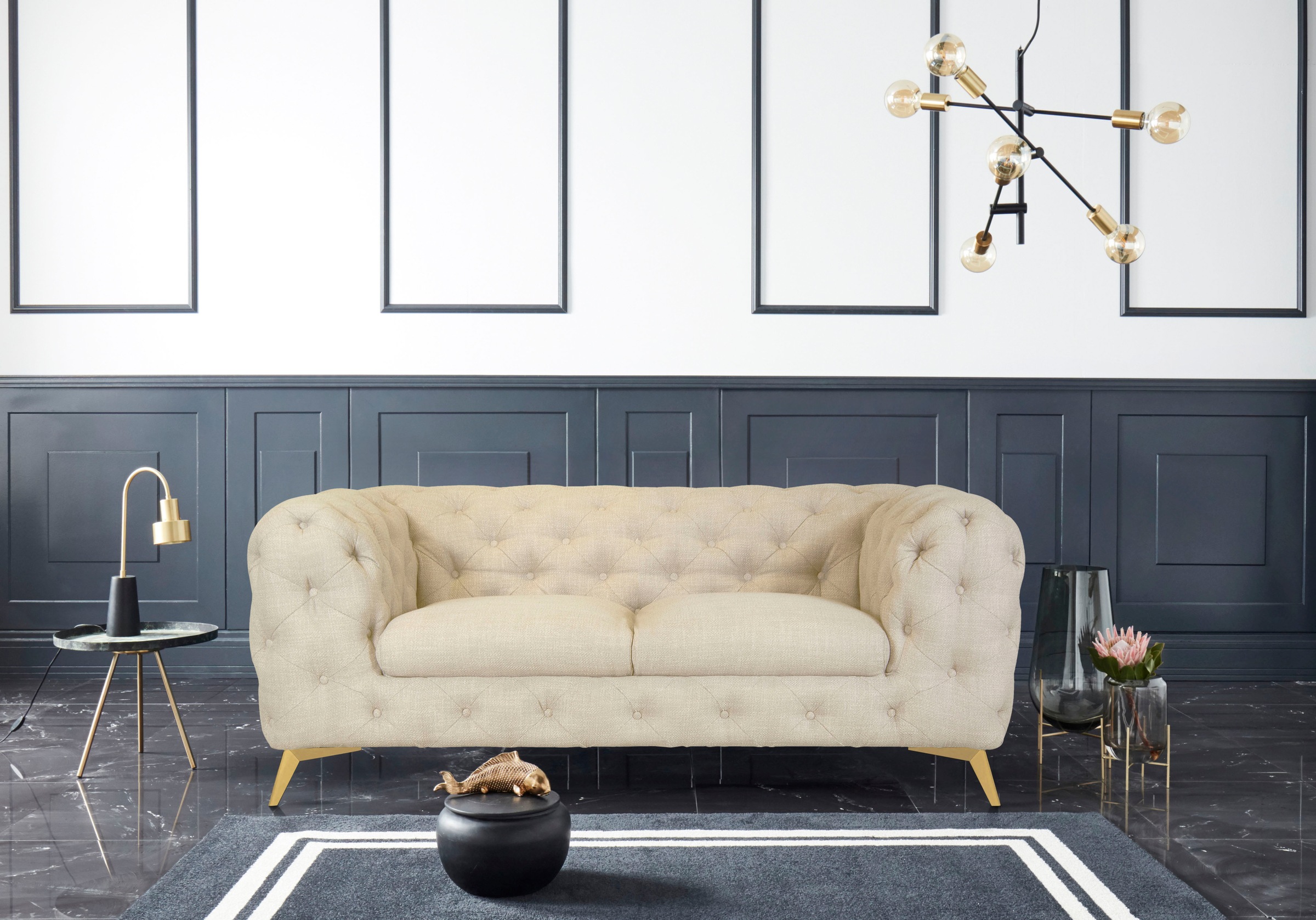 Leonique Chesterfield-Sofa »Glynis«, aufwändige Knopfheftung, moderne Chesterfield Optik, Fußfarbe wählbar