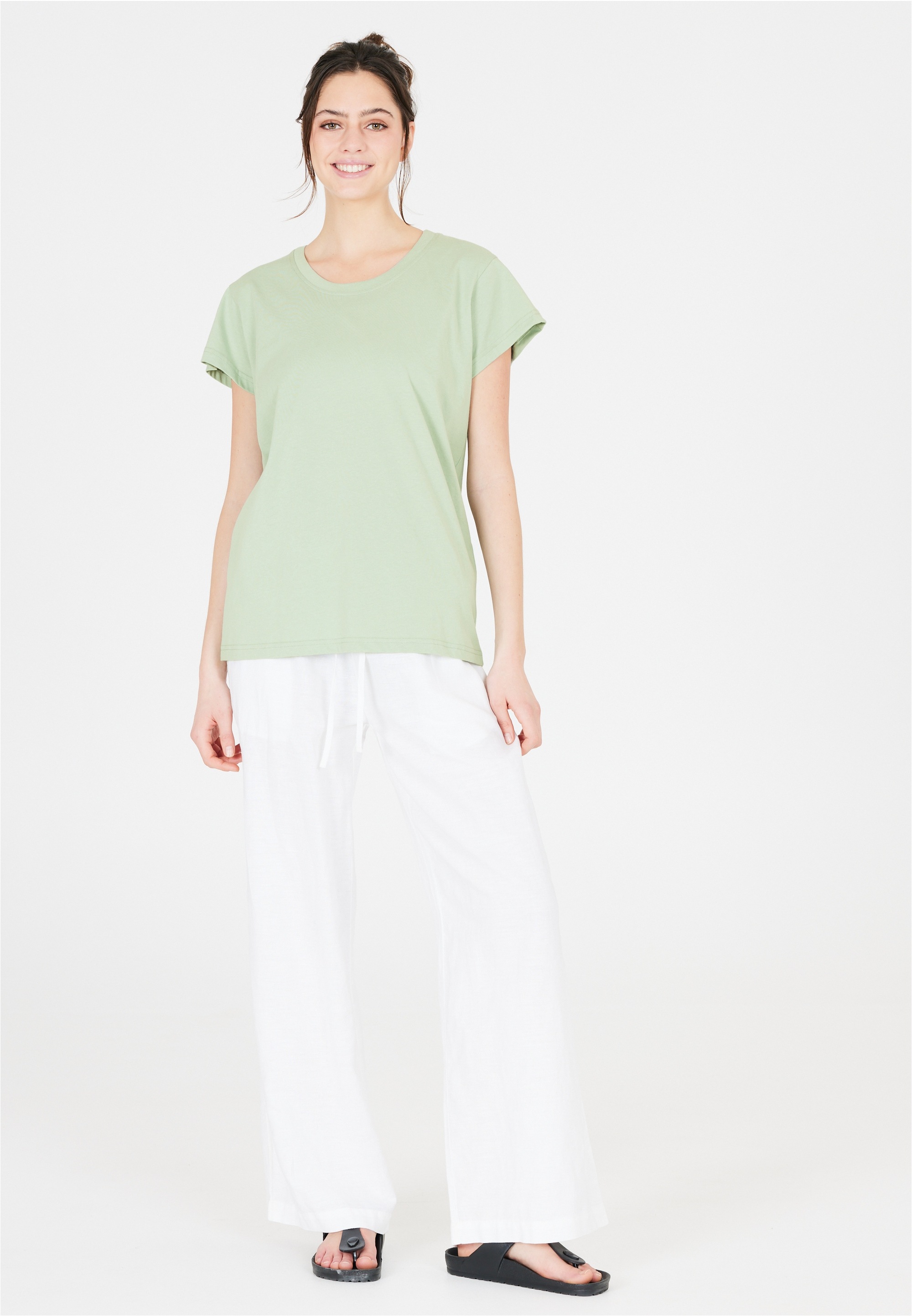 CRUZ Funktionsshirt »Highmore« im smarten Basic-Look aus reiner Baumwolle