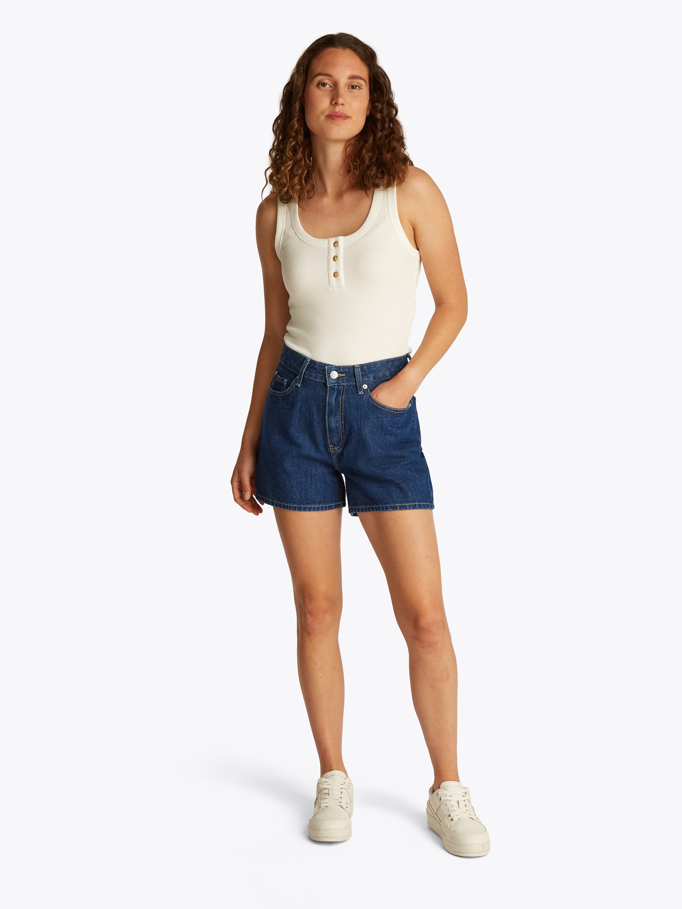 Tommy Hilfiger Shorts »DNM MINI SHORT HW ACE«, mit ausgestelltem Bein