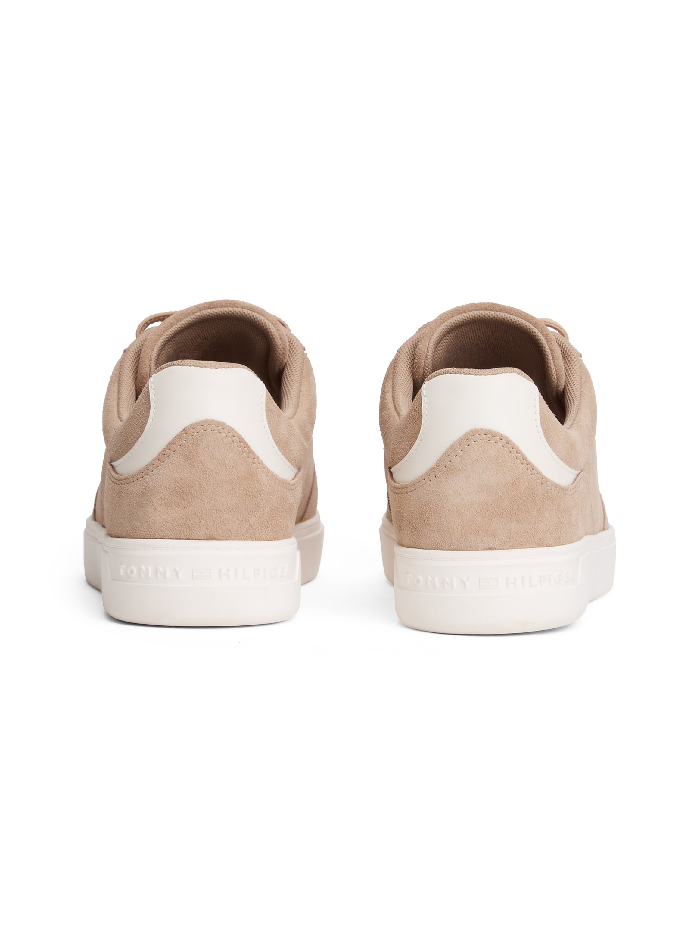 Tommy Hilfiger Plateausneaker »CASUAL SUEDE SNEAKER«, Freizeitschuh, Halbschuh, Schnürschuh mit seitlicher Logoprägung