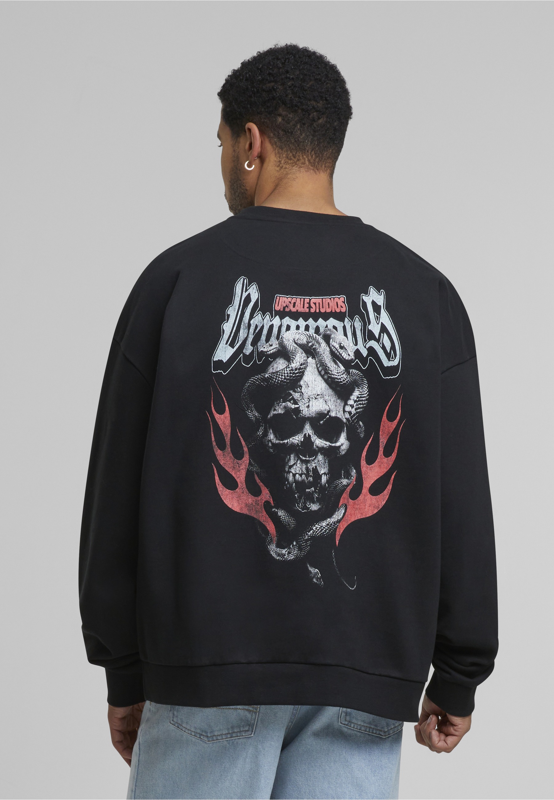 Upscale by Mister Tee Rundhalspullover »Upscale by Mister Tee Only Members Oversize Crewneck« 1 Stk.