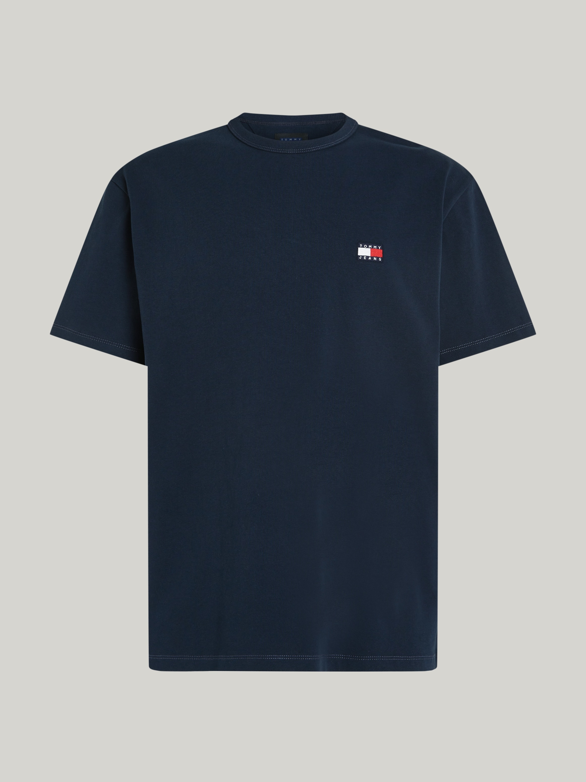 Tommy Jeans T-Shirt »TJM REG BADGE TEE EXT« mit Rundhalsausschnitt