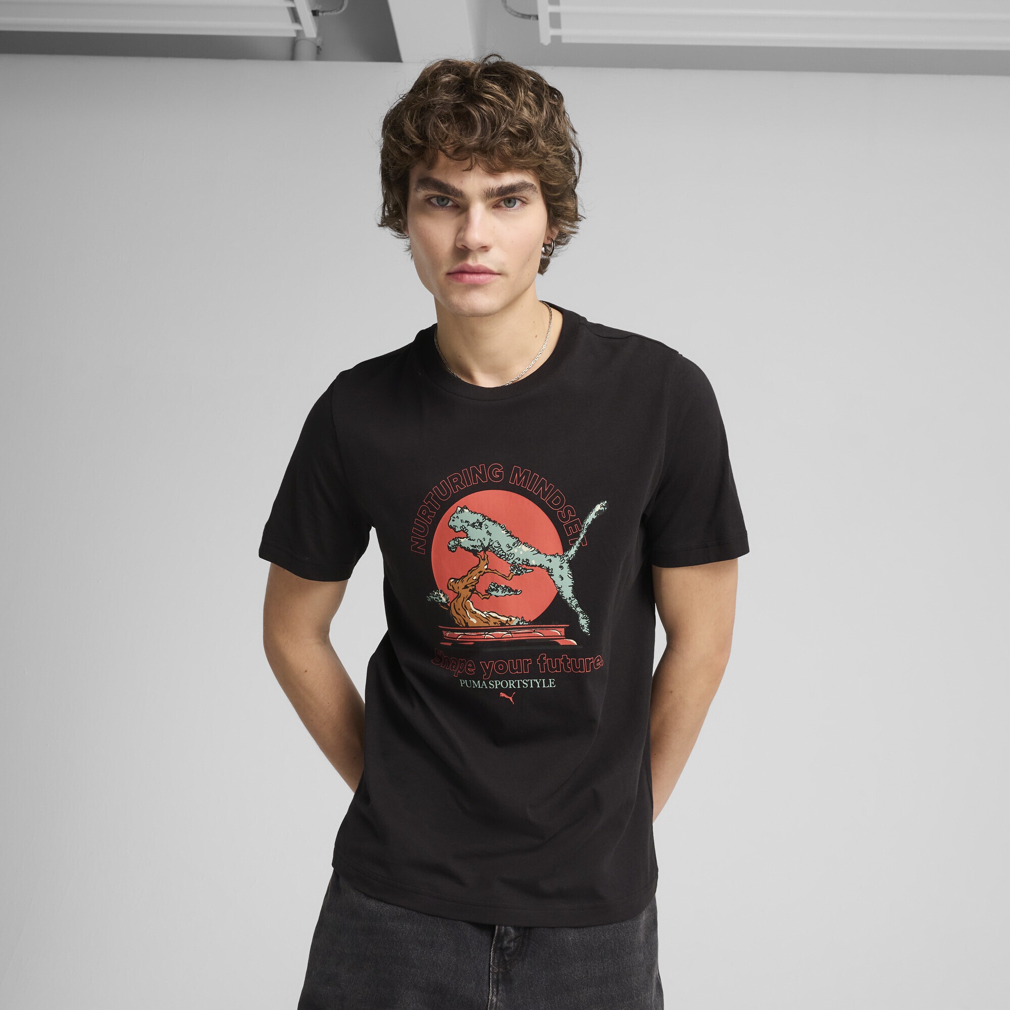 Thumbnail - PUMA T-Shirt "GRAPHICS PUMA Bonsai T-Shirt Herren"