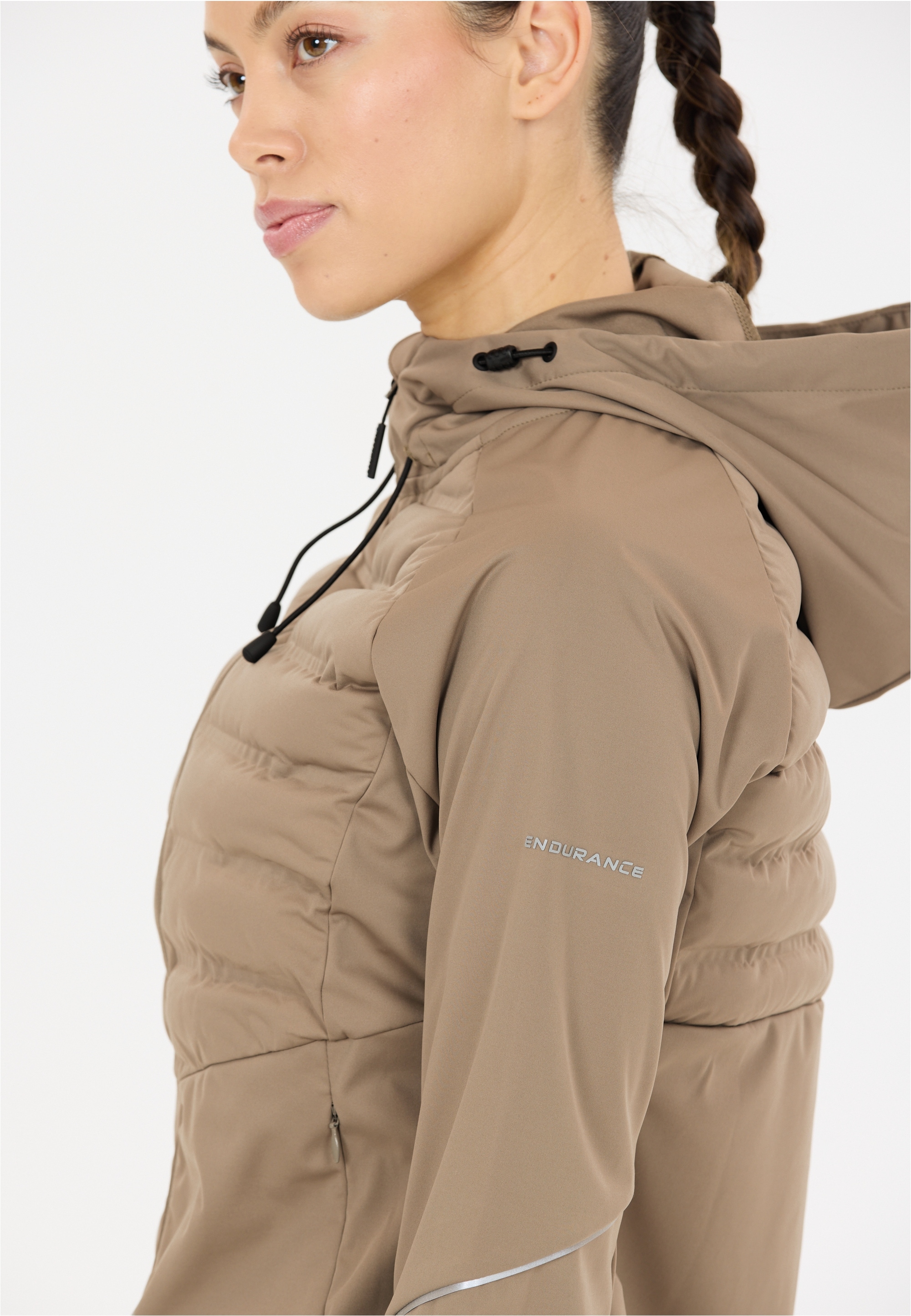 ENDURANCE Laufjacke »Eluna« mit windblockierender und wärmeisolierender Eigenschaft
