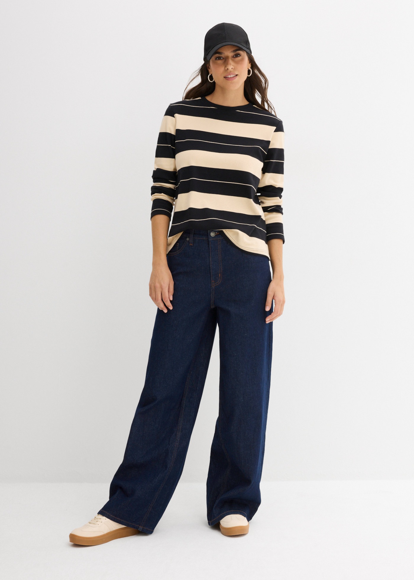 bonprix Langarmshirt in Streifenoptik, lässig geschnitten, aus Baumwolle, im Casual-Stil