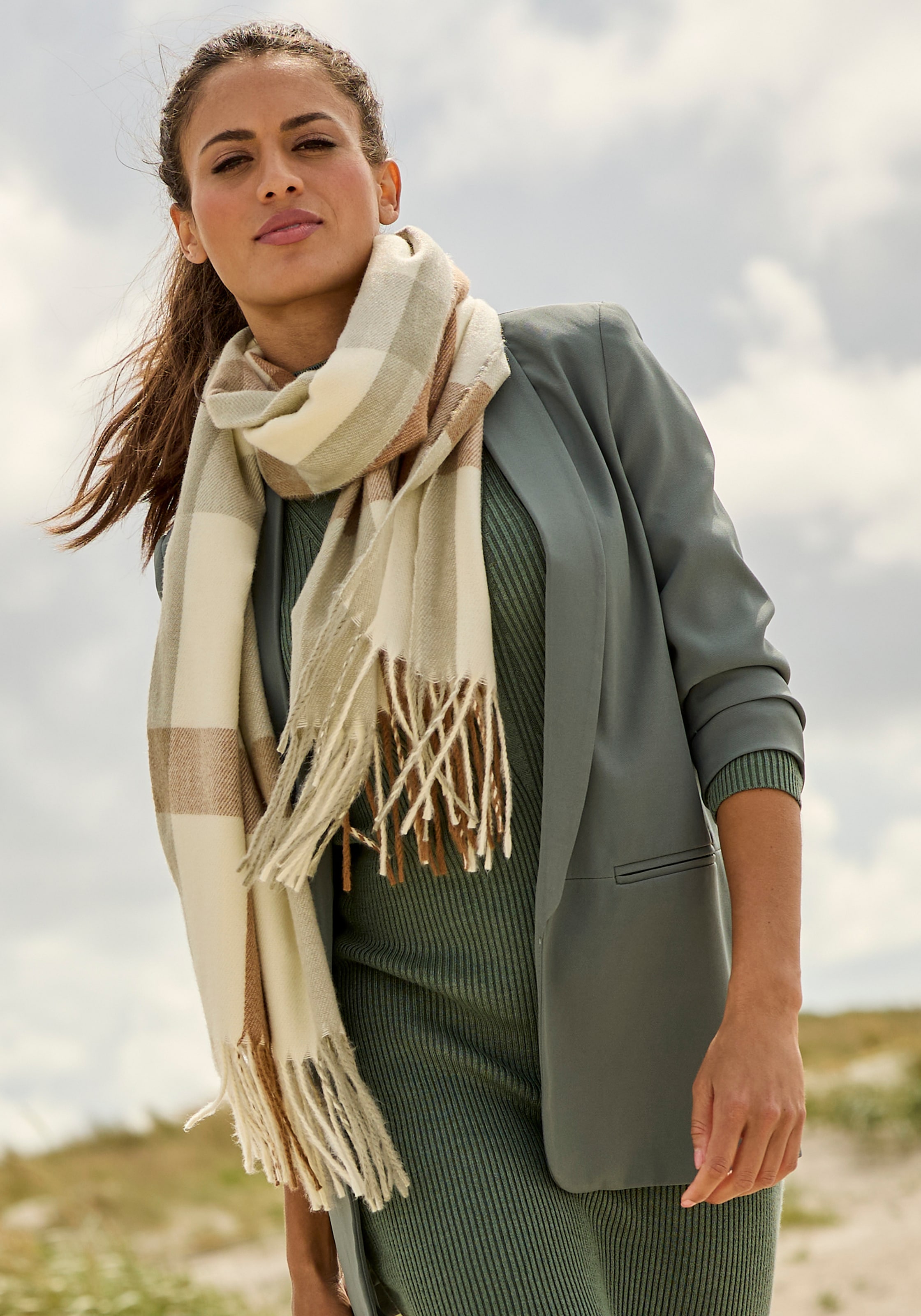 Laura Scott Modeschal, im klassischen Karo-Design in modischen Farbekombina günstig online kaufen