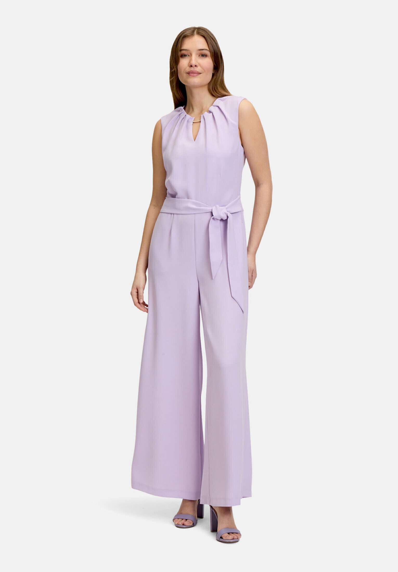 Betty&Co Overall "Damen ohne Arm" 1 Stk. Falten
