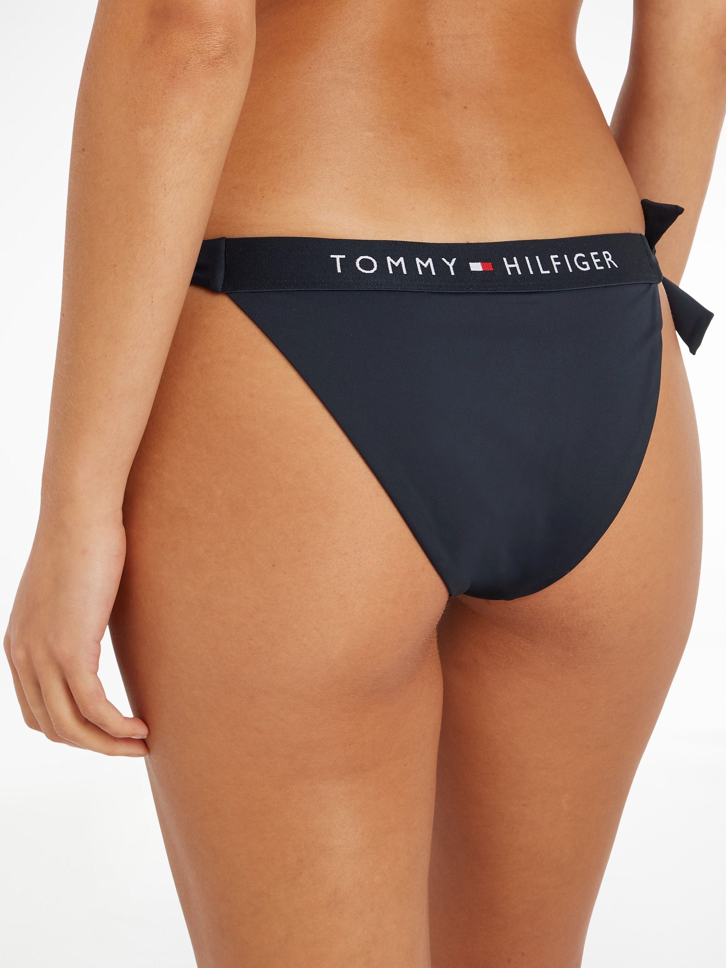 Tommy Hilfiger Swimwear Bikini-Hose "TH SIDE TIE CHEEKY BIKINI", mit Tommy Hilfiger Logoschriftzug