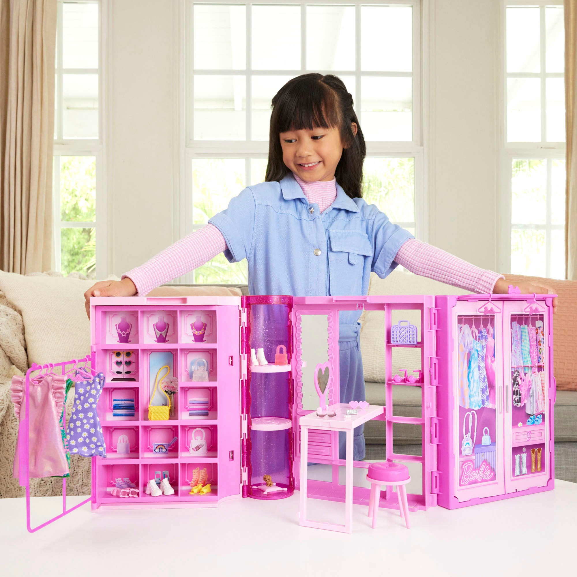 Barbie Spielwelt »Traumkleiderschrank mit Modepuppe«
