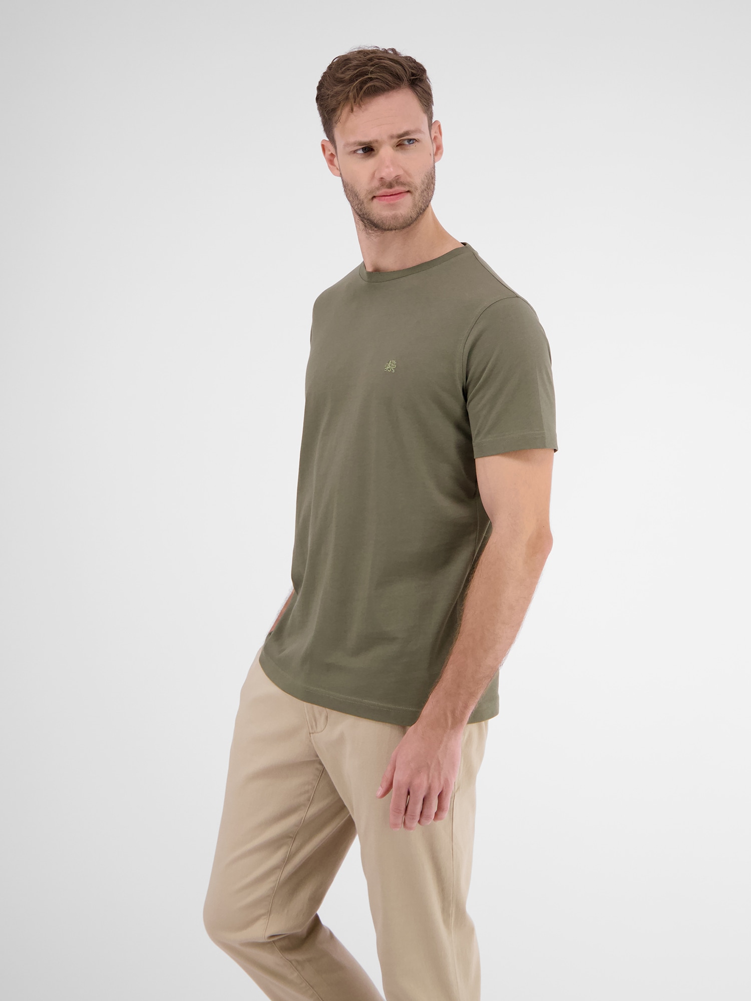 LERROS T-Shirt »LERROS Basic T-Shirt mit Logostitch, unifarben«