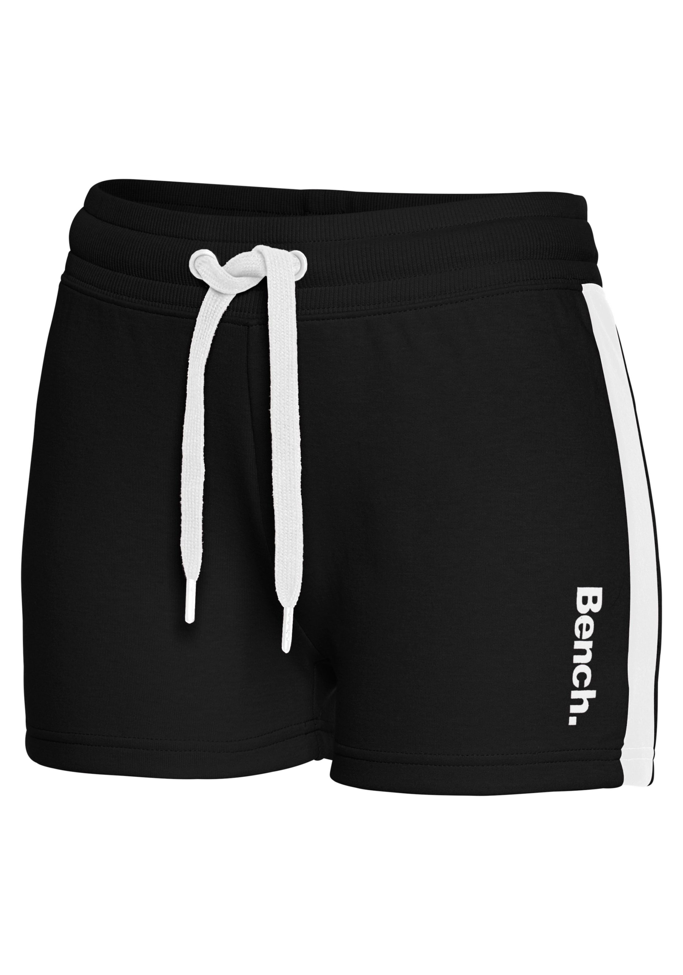 Bench. Loungewear Relaxshorts, mit Seitenstreifen, Loungewear