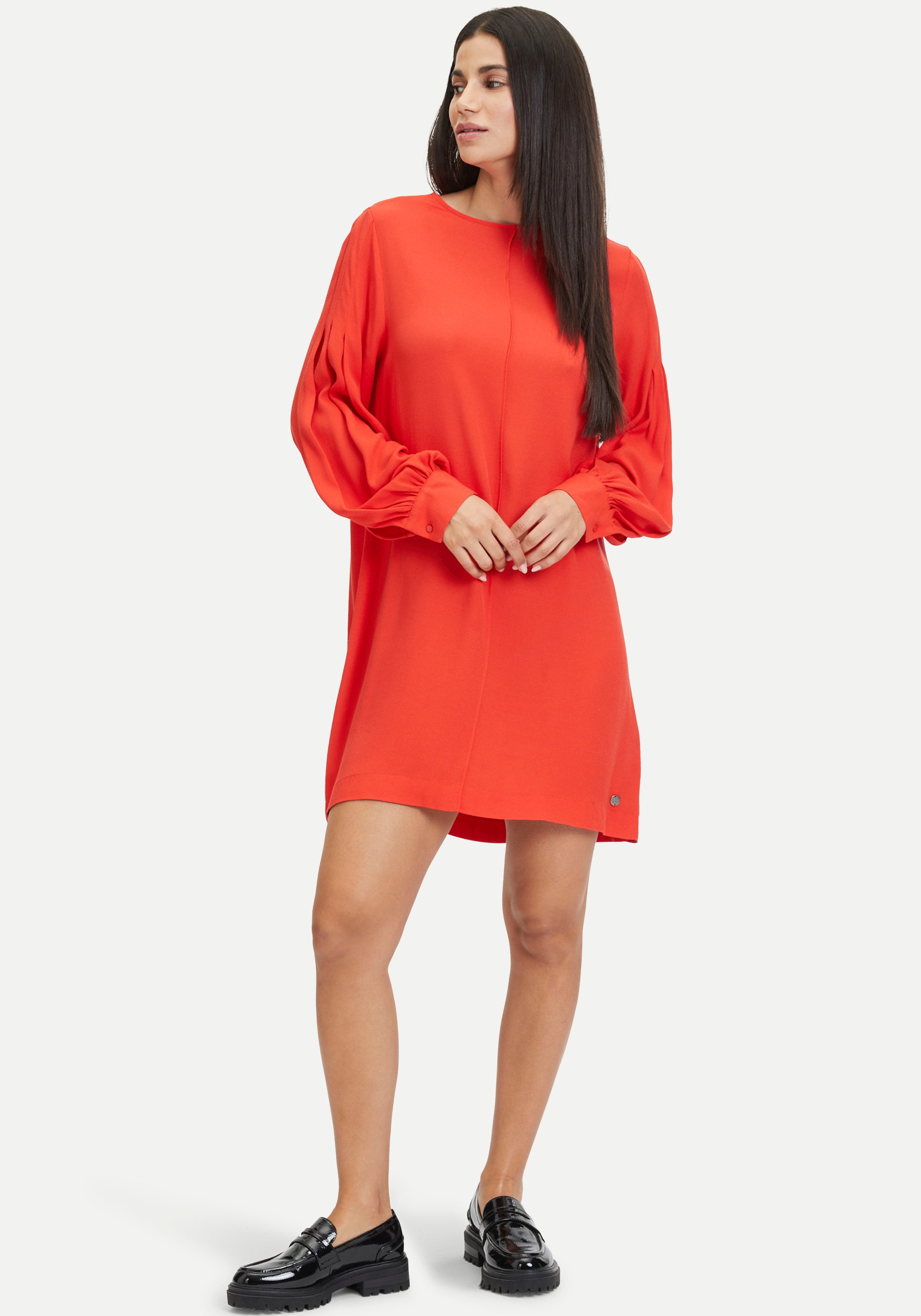 NEUE A-Linien-Kleid, mit kaufen BAUR online KOLLEKTION | Tamaris Rundhalsausschnitt-