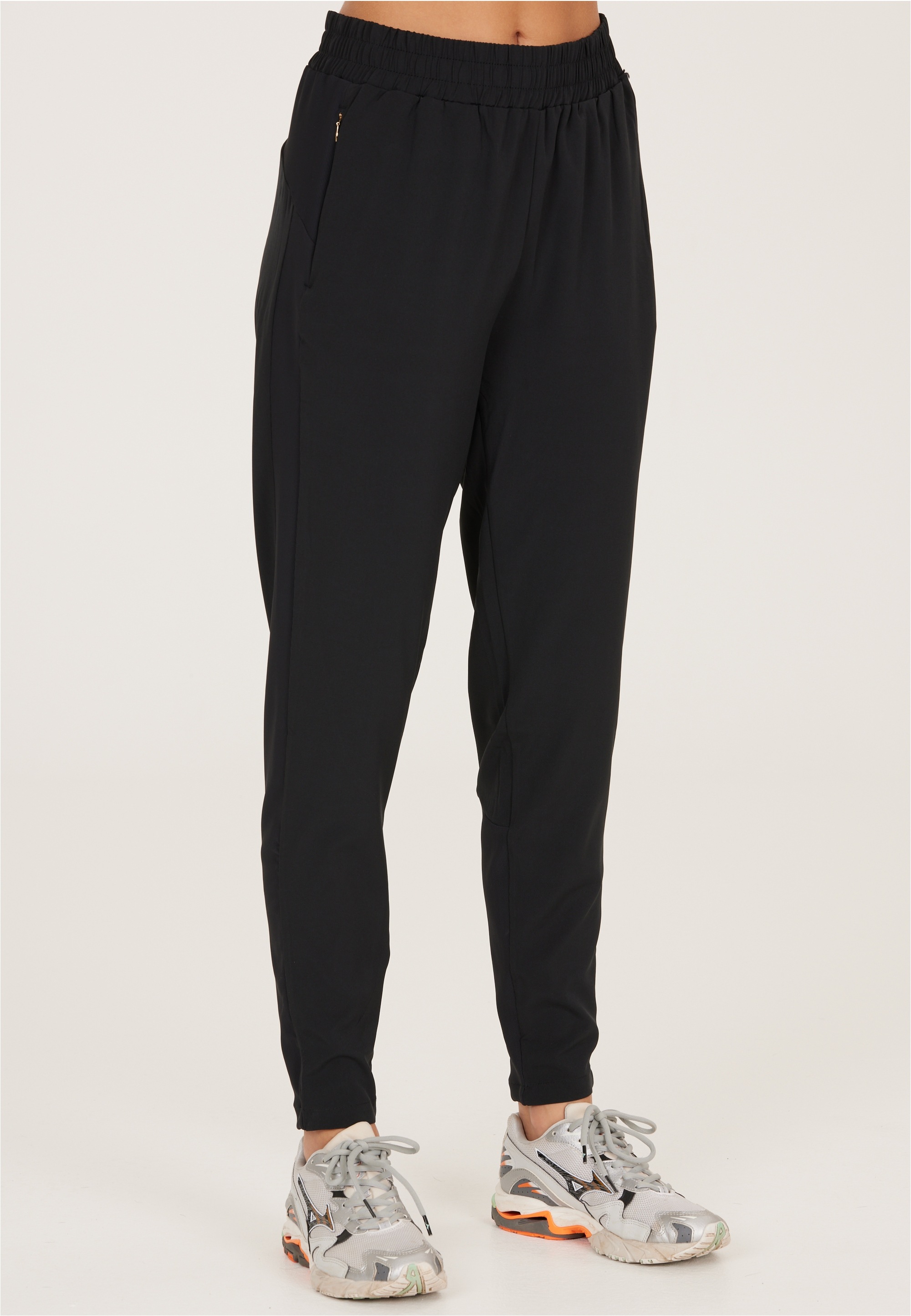 ATHLECIA Sweathose "Timmie" mit praktischem Dehnbund günstig online kaufen