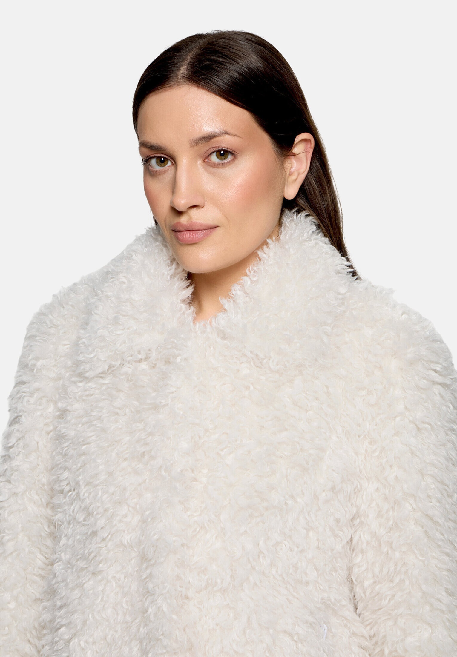 Betty&Co Plüschjacke »Damen mit Kragen«