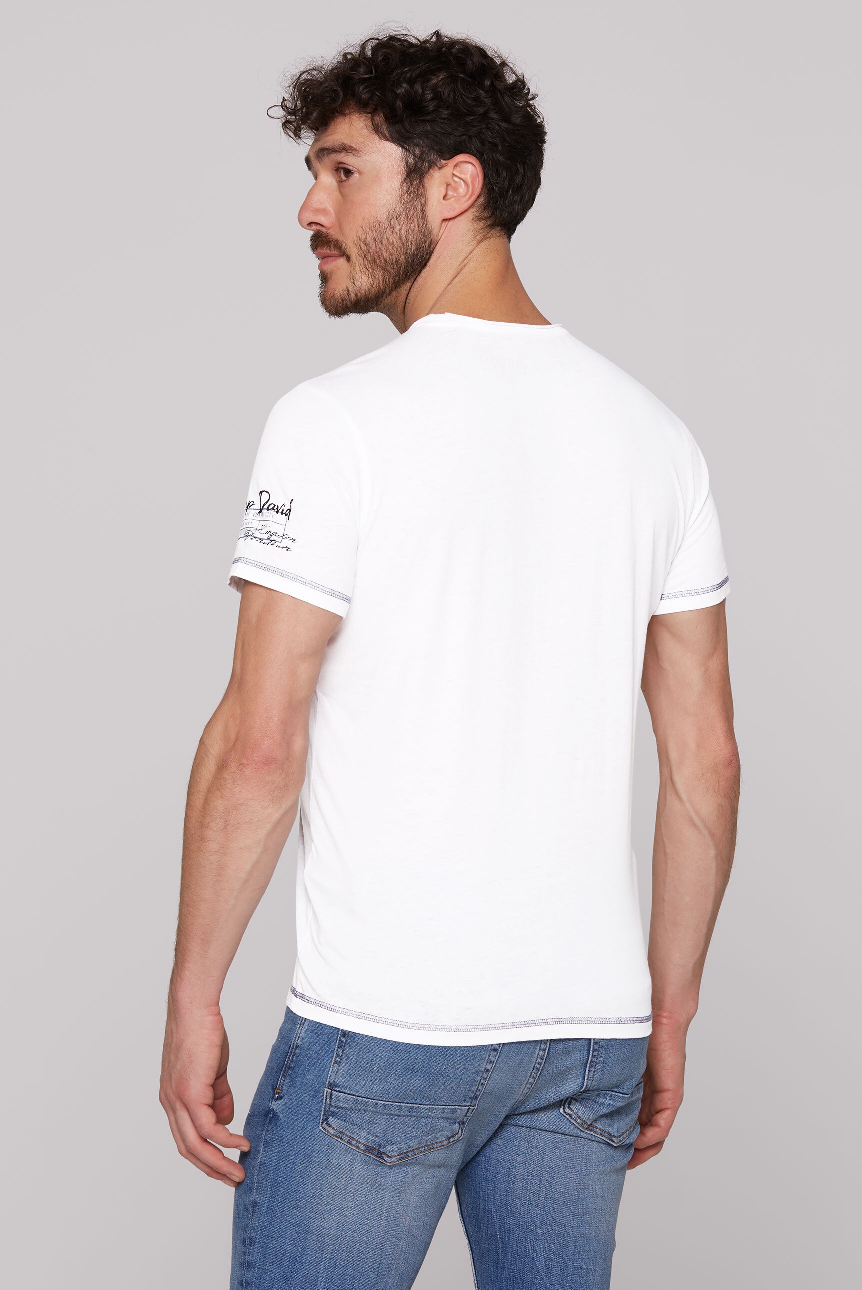 CAMP DAVID Rundhalsshirt, mit offener Kante am Ausschnitt