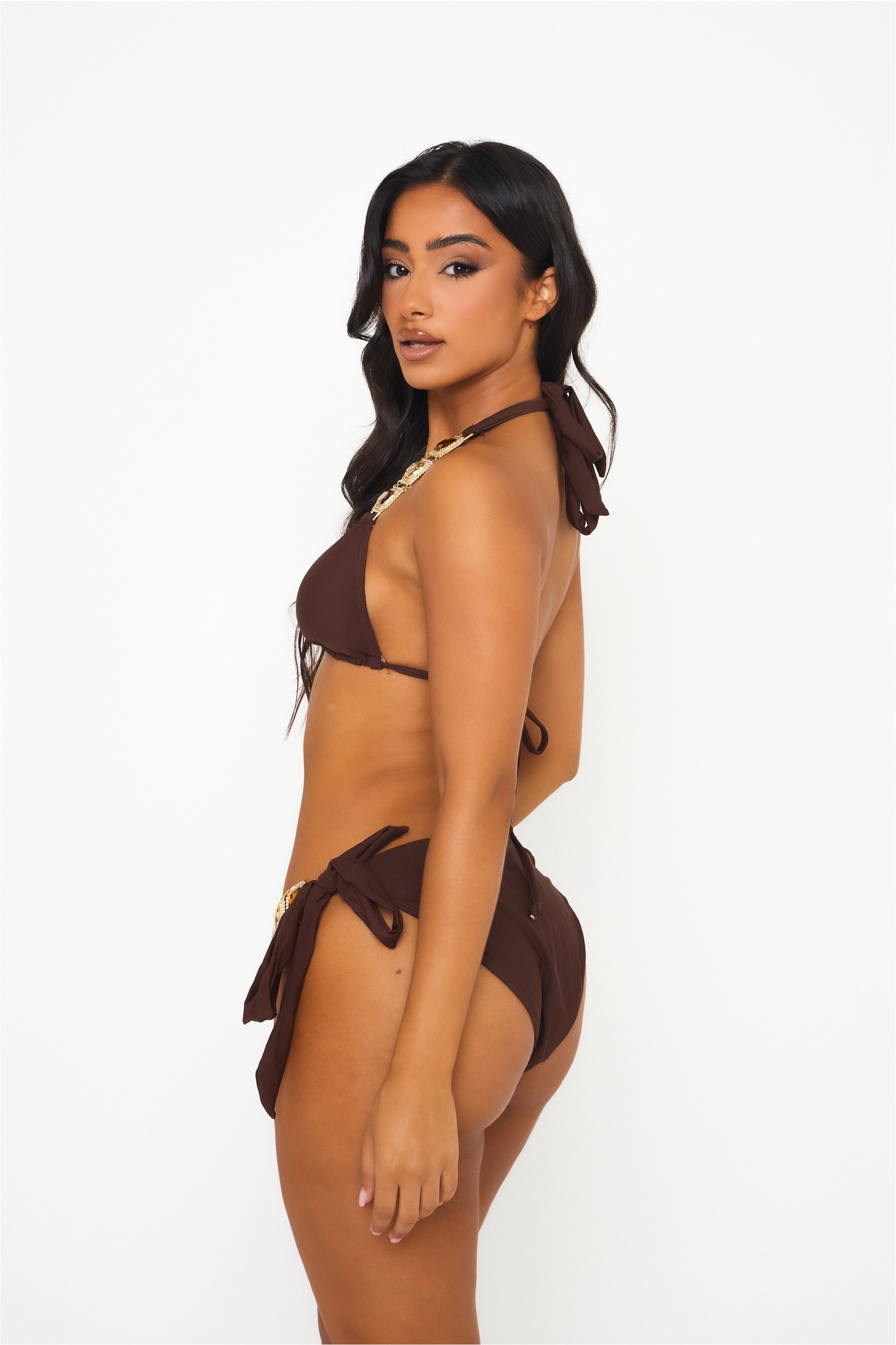 Moda Minx Bikini-Hose »Boujee«, (1 St., Panty), mit seitlicher Bindung und funkelnden Steinbesatz