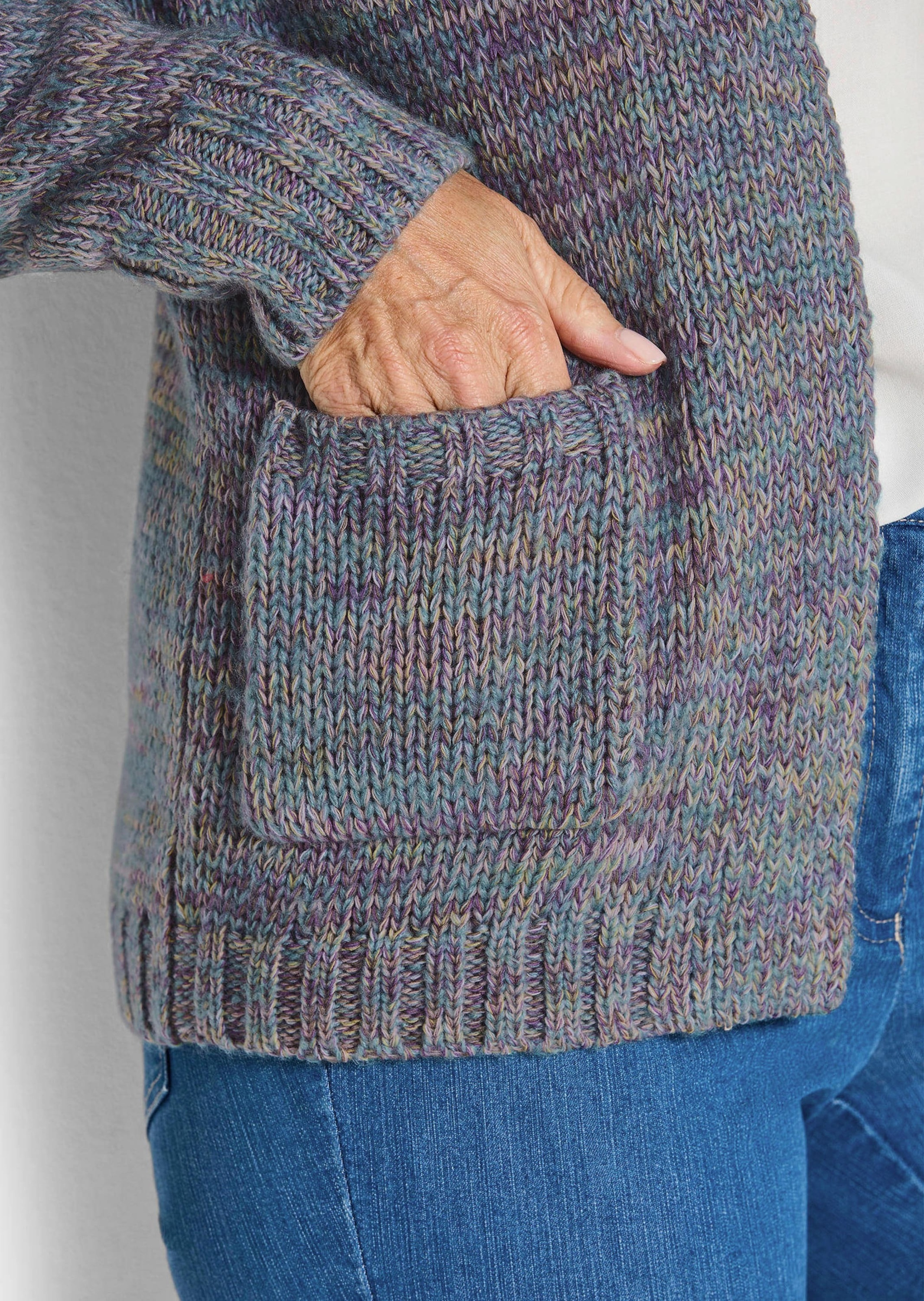 GOLDNER Strickjacke »Kurzgröße Strickjacke mit aufgesetzten Taschen«