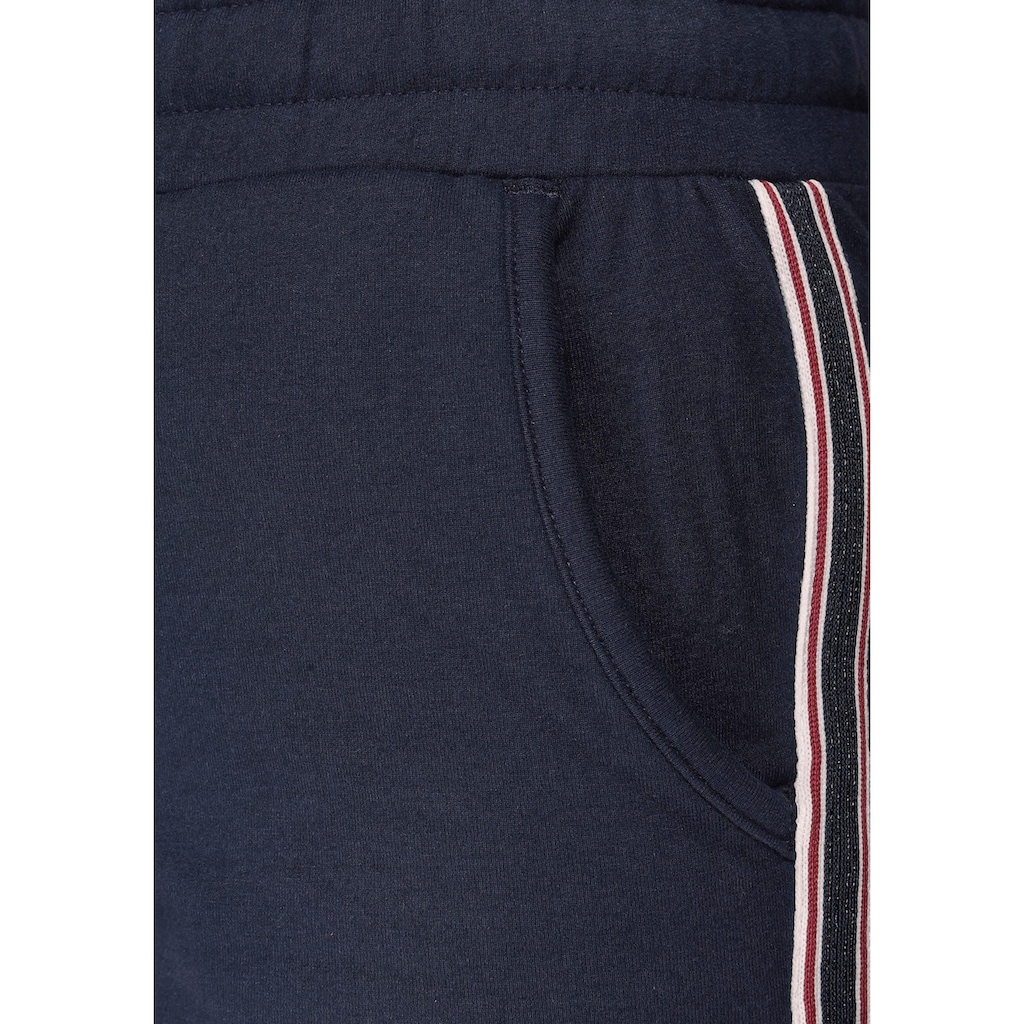 Ocean Sportswear Sweatshorts, mit Tapestreifen