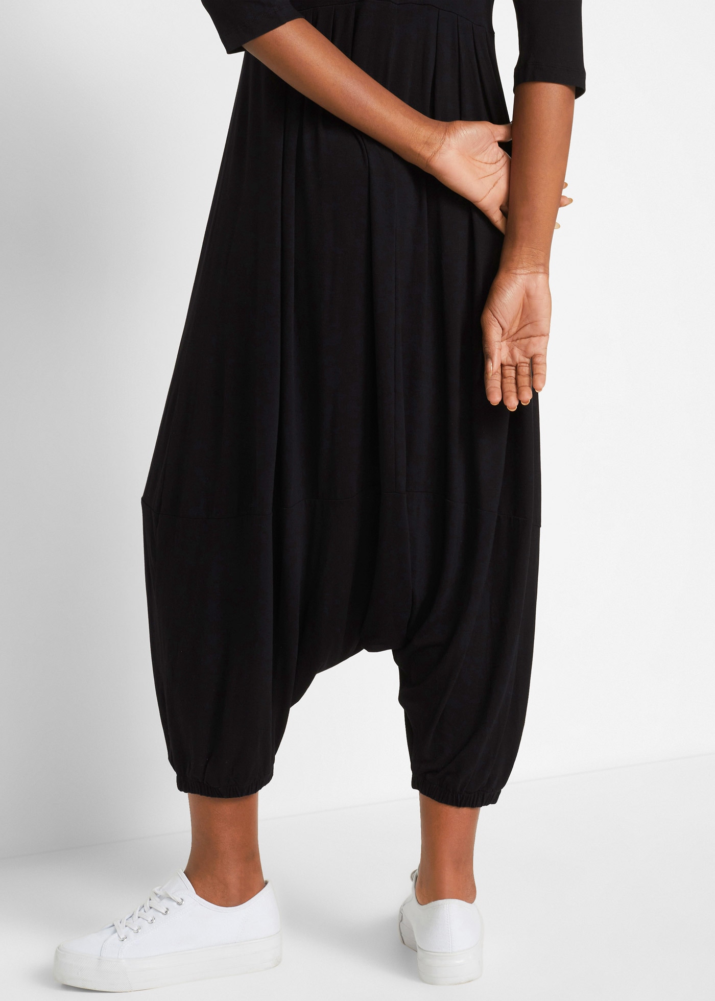 bonprix Jumpsuit »Jumpsuit mit Haremshose aus nachhaltiger Viskose« Jumpsuit mit Haremshose aus nachhaltiger Viskose