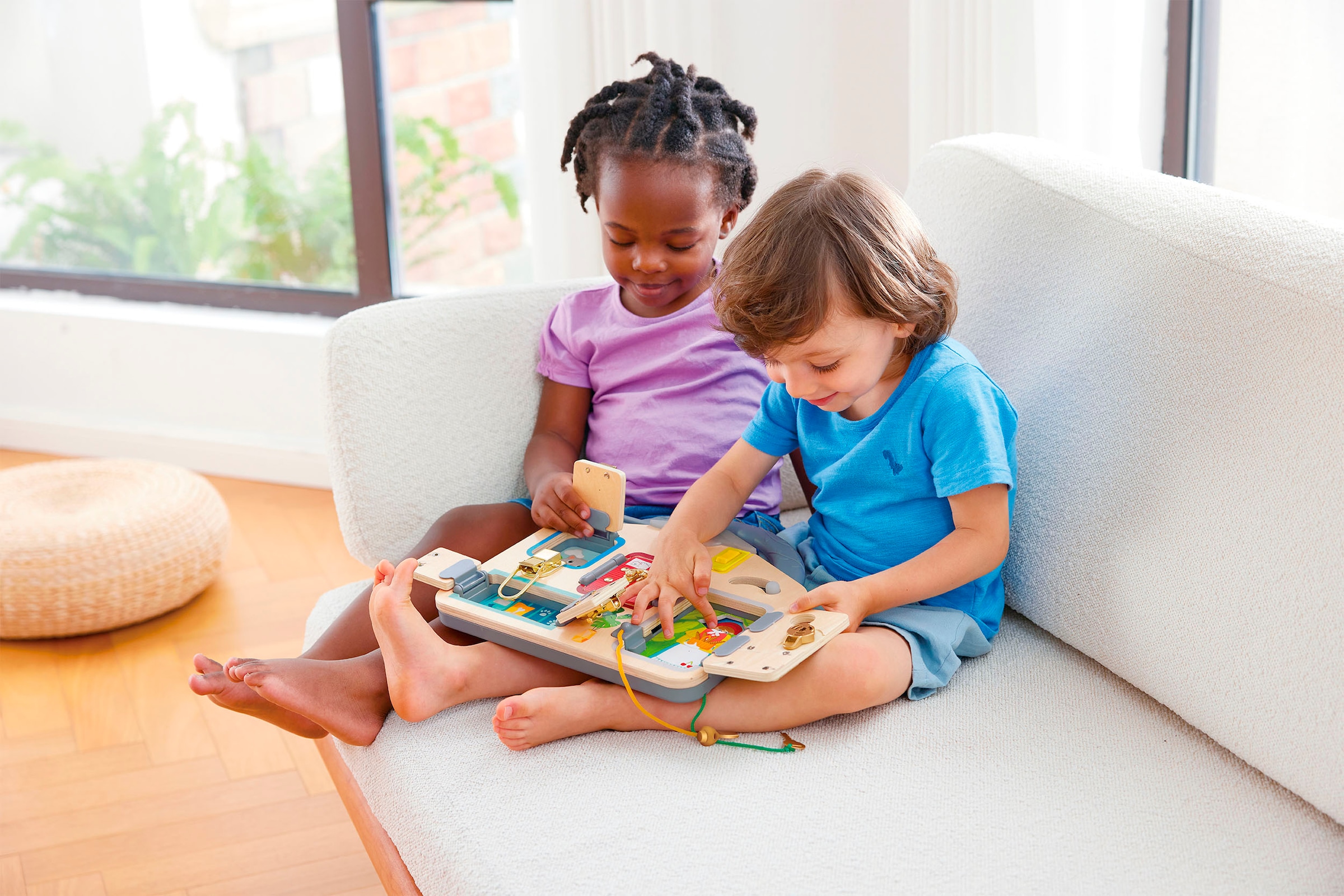 Hape Motorikbrett »Spiele-Tafel Schloss & Schlüssel«, mit Lichtfunktion