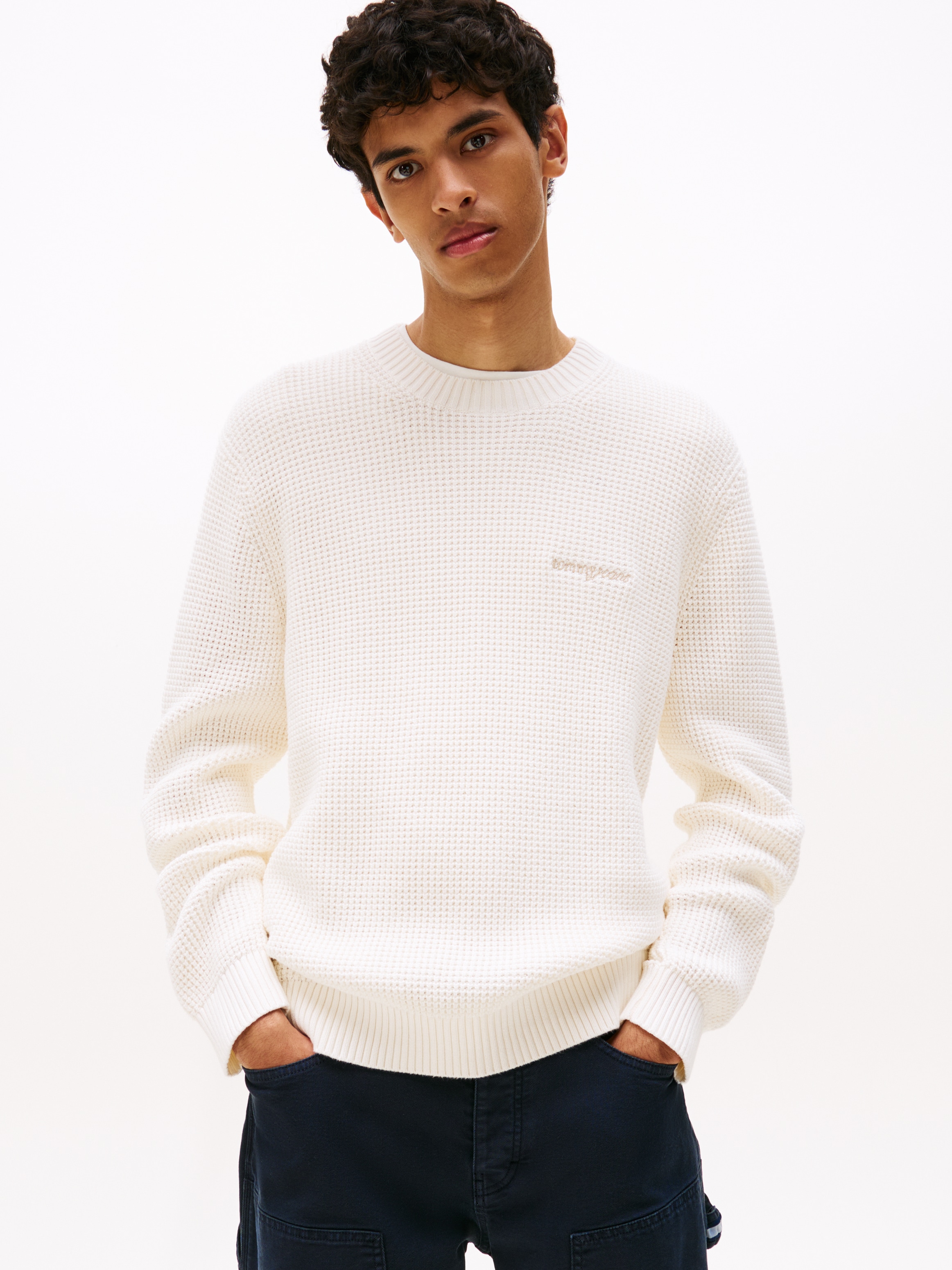 Tommy Jeans "TJM SCRIPT CHUNKY" Regular Fit, Rundhals Waffelpique Strick