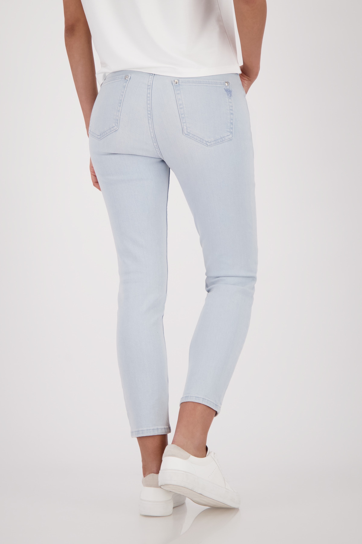 Monari 7/8-Jeans »Basic« mit strahlenden Strasssteinen, 5-Pocket-Form