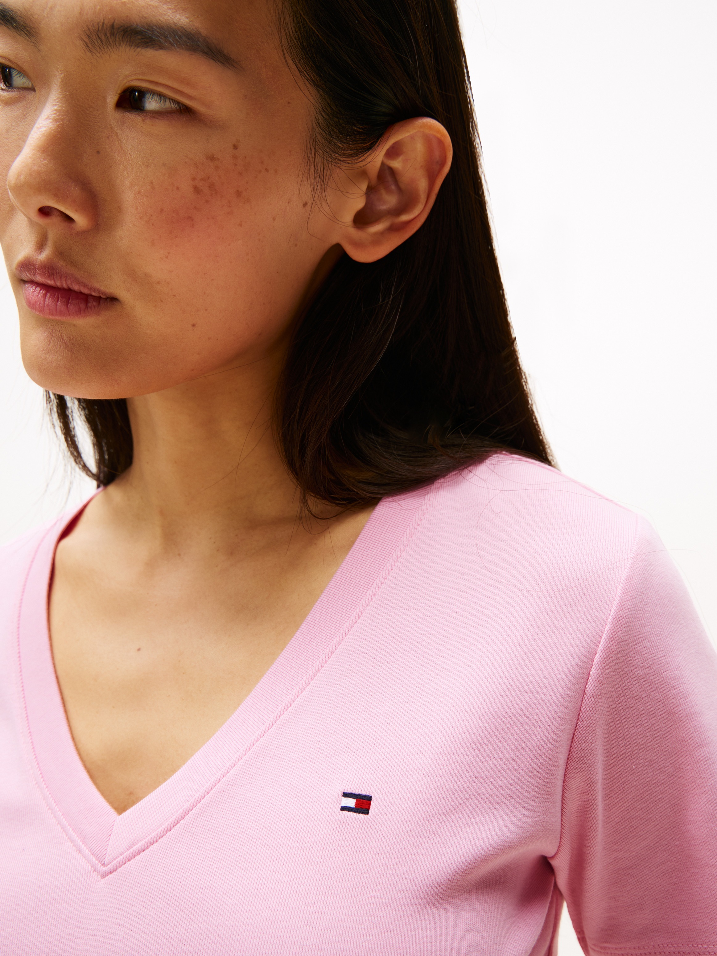 Tommy Hilfiger T-Shirt "SLIM CODY V-NK SS mit V-Ausschnitt und Streifen" Ba günstig online kaufen