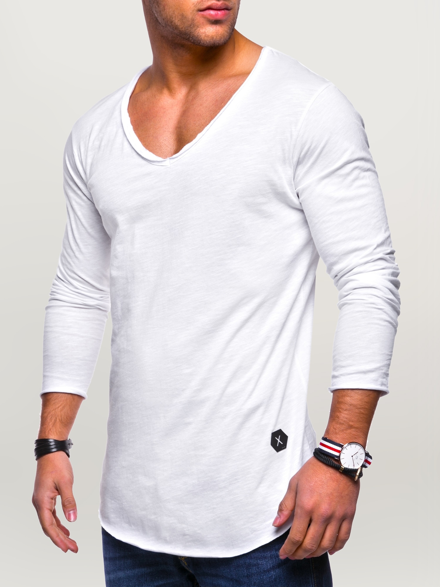 behype Langarmshirt »NUKE L/S«, mit V-Ausschnitt
