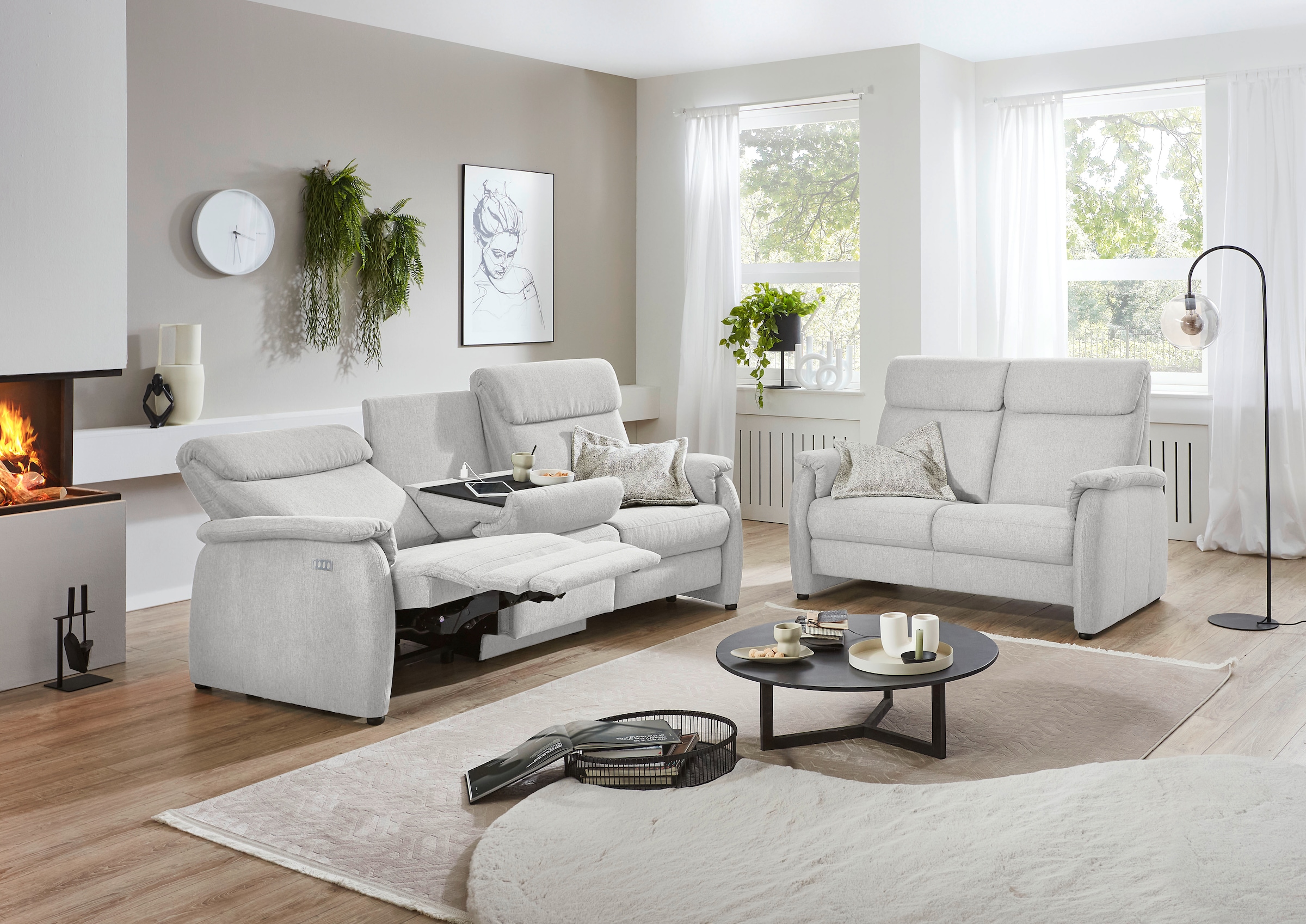 Home affaire Polstergarnitur »Turin, 2,5- & 3-Sitzer mit elektrischer Relaxfunktion« Set, 4 tlg. tlg. inkl. Tisch, USB & Steckdose, Federkern & pflegeleichtem Bezug