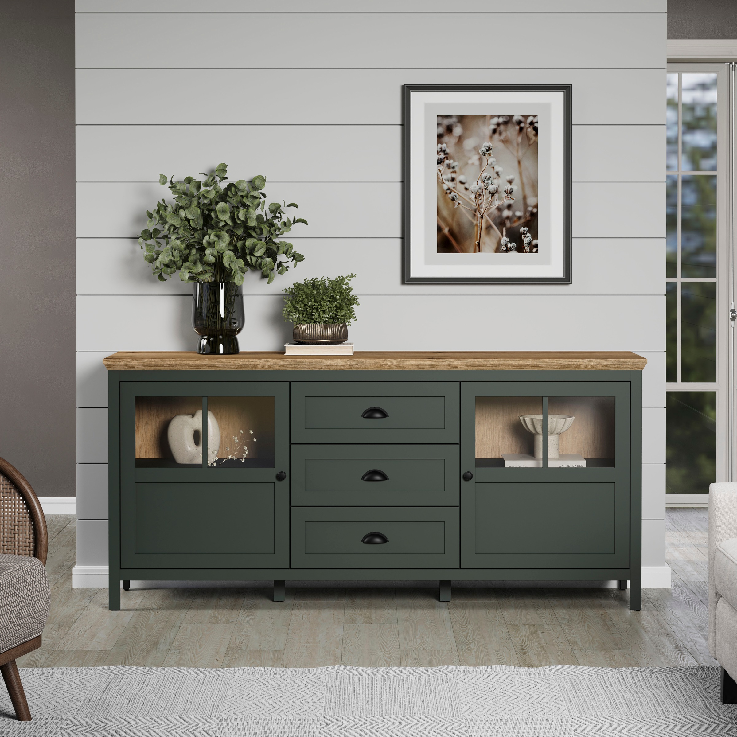 Home affaire Sideboard »Vienna«, Kommode im Landhausstil mit Muschelgriffen und Glastüren