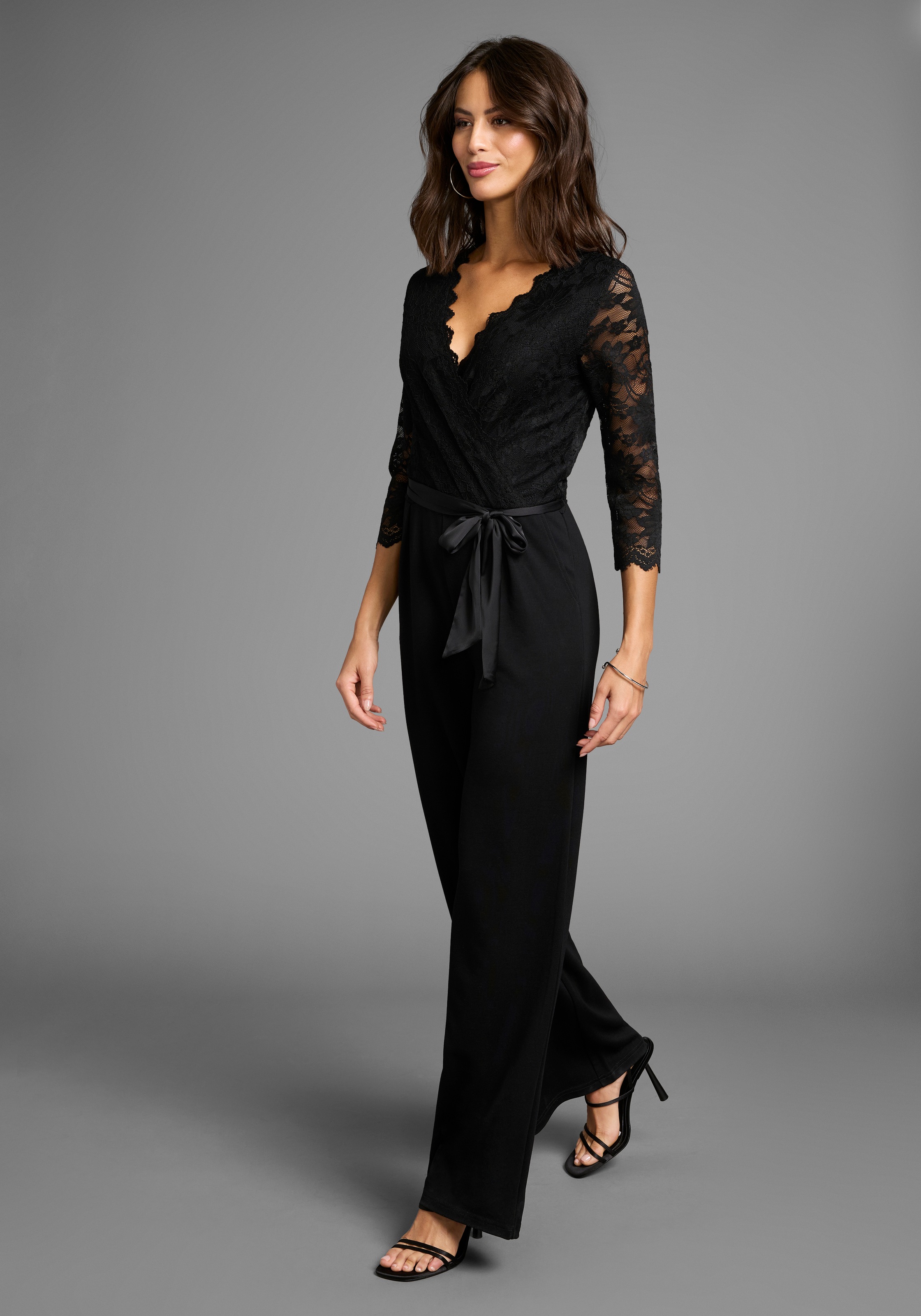 Laura Scott Jumpsuit mit Spitzenoberteil, elastischer Materialmix