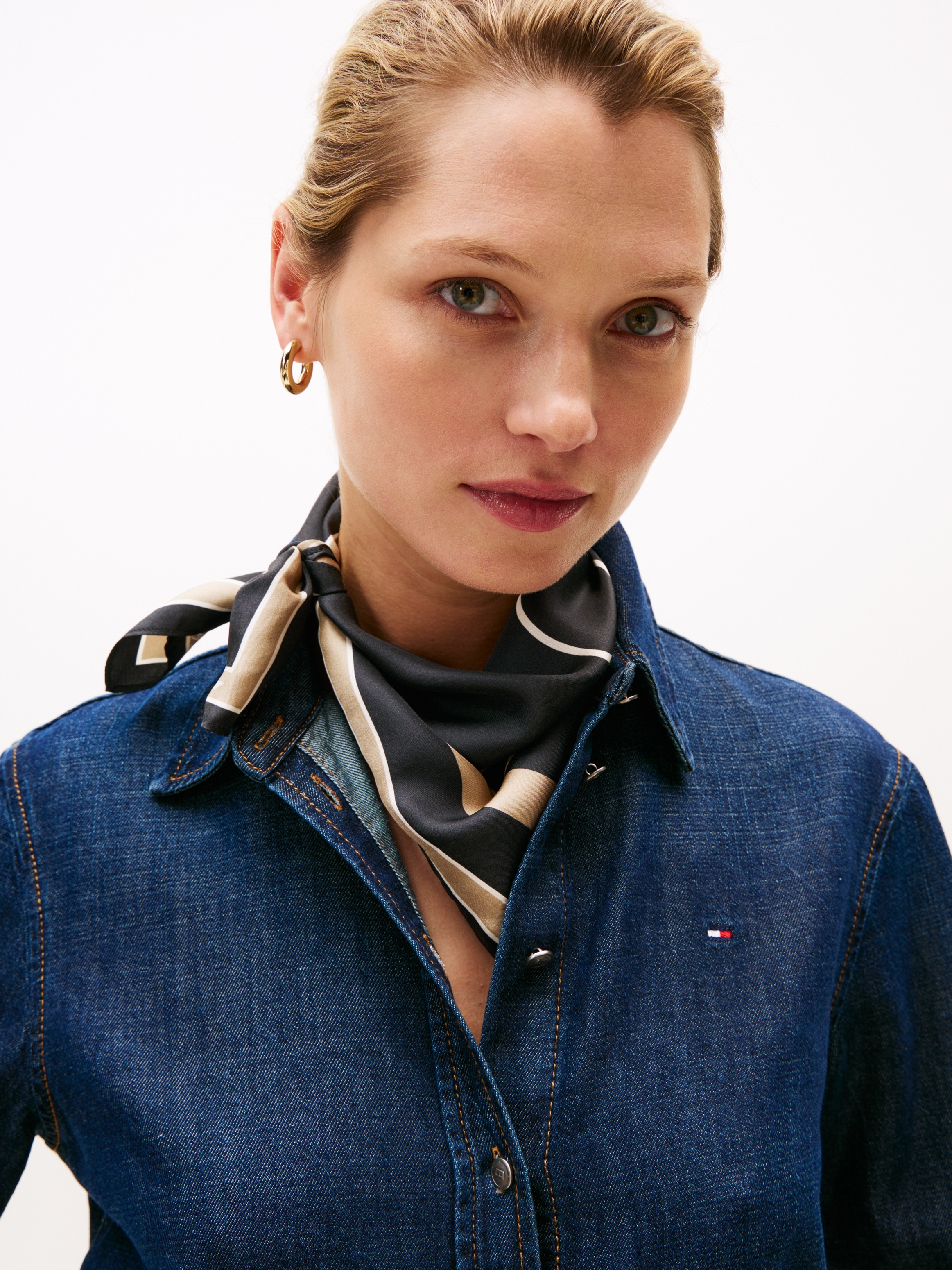 Tommy Hilfiger Halstuch "TH HERITAGE SCRIPT SILK SCARF", quadratisch, aus r günstig online kaufen