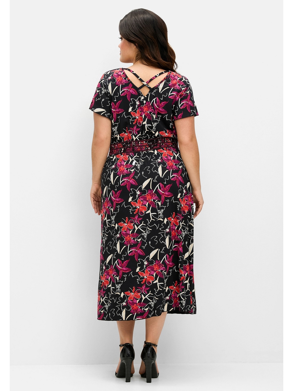 Sheego Sommerkleid "Große Größen", mit Zierbändern im Rücken günstig online kaufen