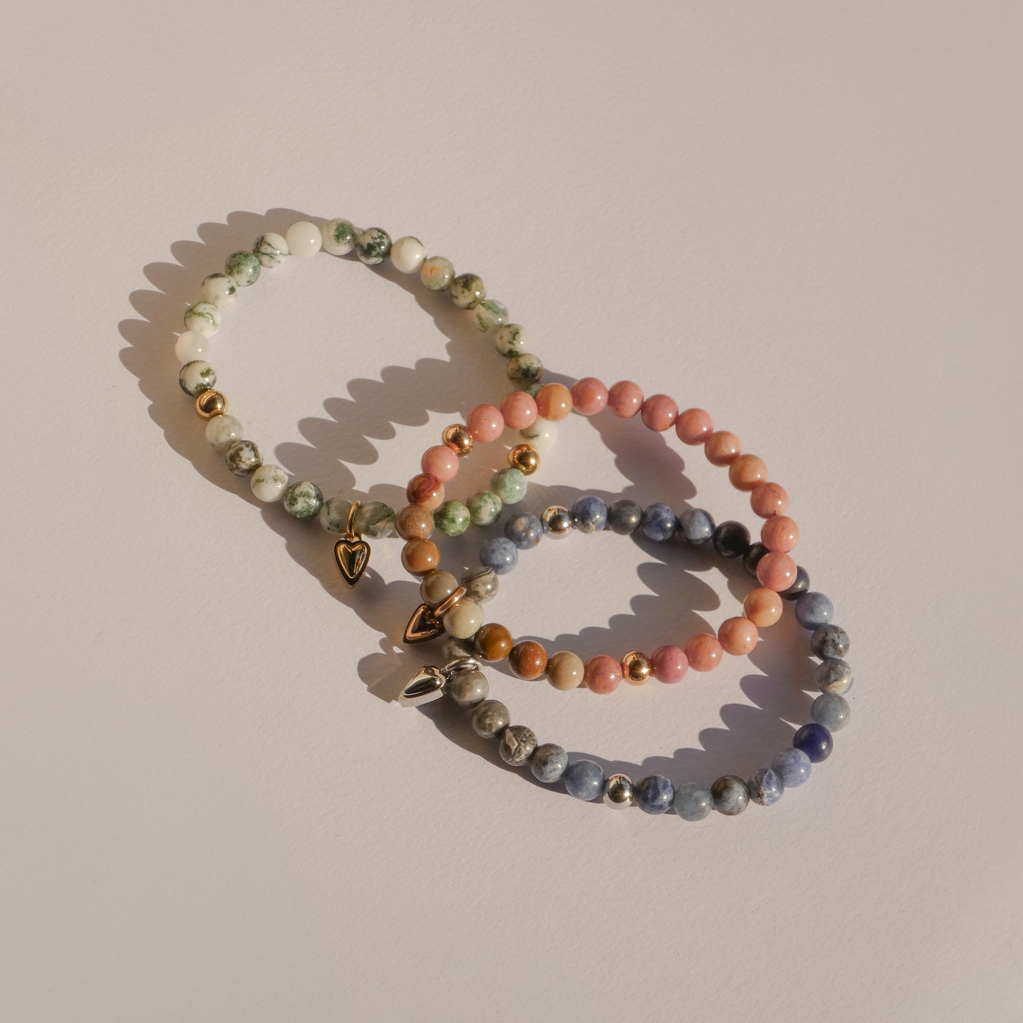 Liebeskind Berlin Armband »Schmuck Geschenk Edelstahl Mini Metal Heart, Herz« mit Moosachat, Rhodonit oder Sodalith