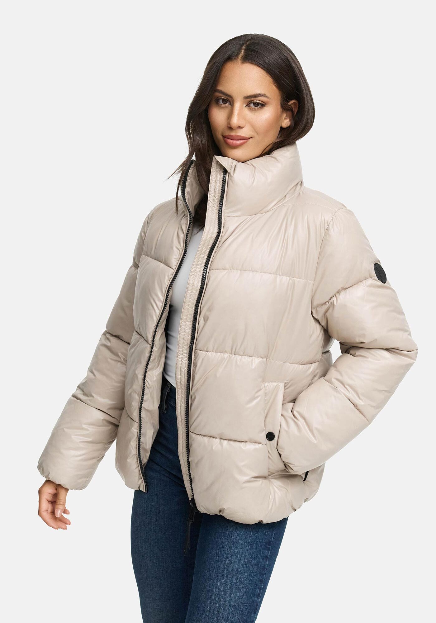 Marikoo Winterjacke "Hazalee", mit leicht gläzendem Obermaterial und hohem günstig online kaufen