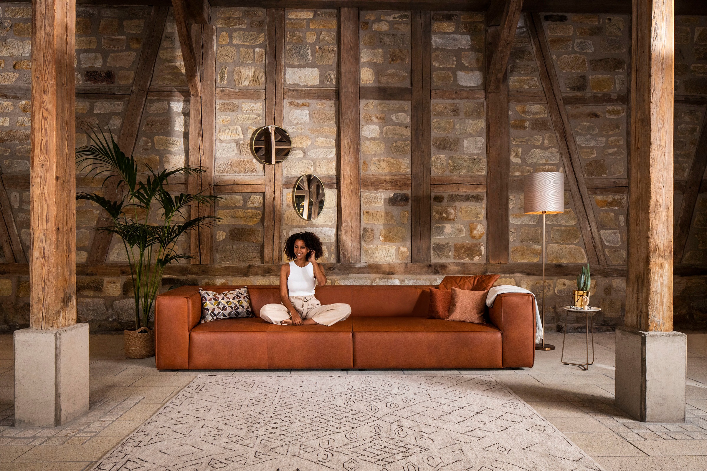 W.SCHILLIG 4-Sitzer "around-the-block Mega Sofa, viel Platz, Breite 300cm, bequem" mit eleganter Biese, mit Federkern