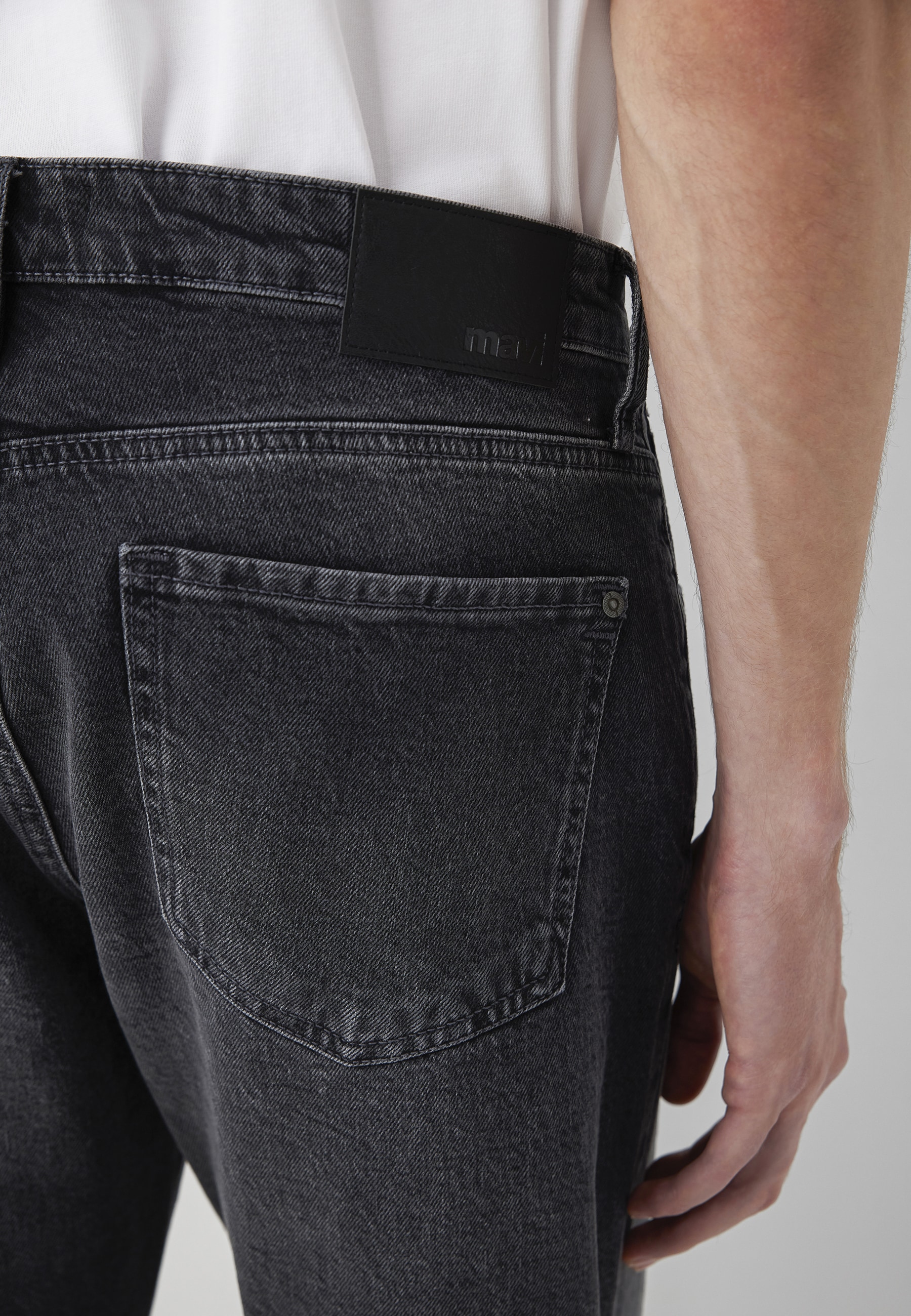 Mavi Tapered-fit-Jeans »MADRID« Tapered Jeans