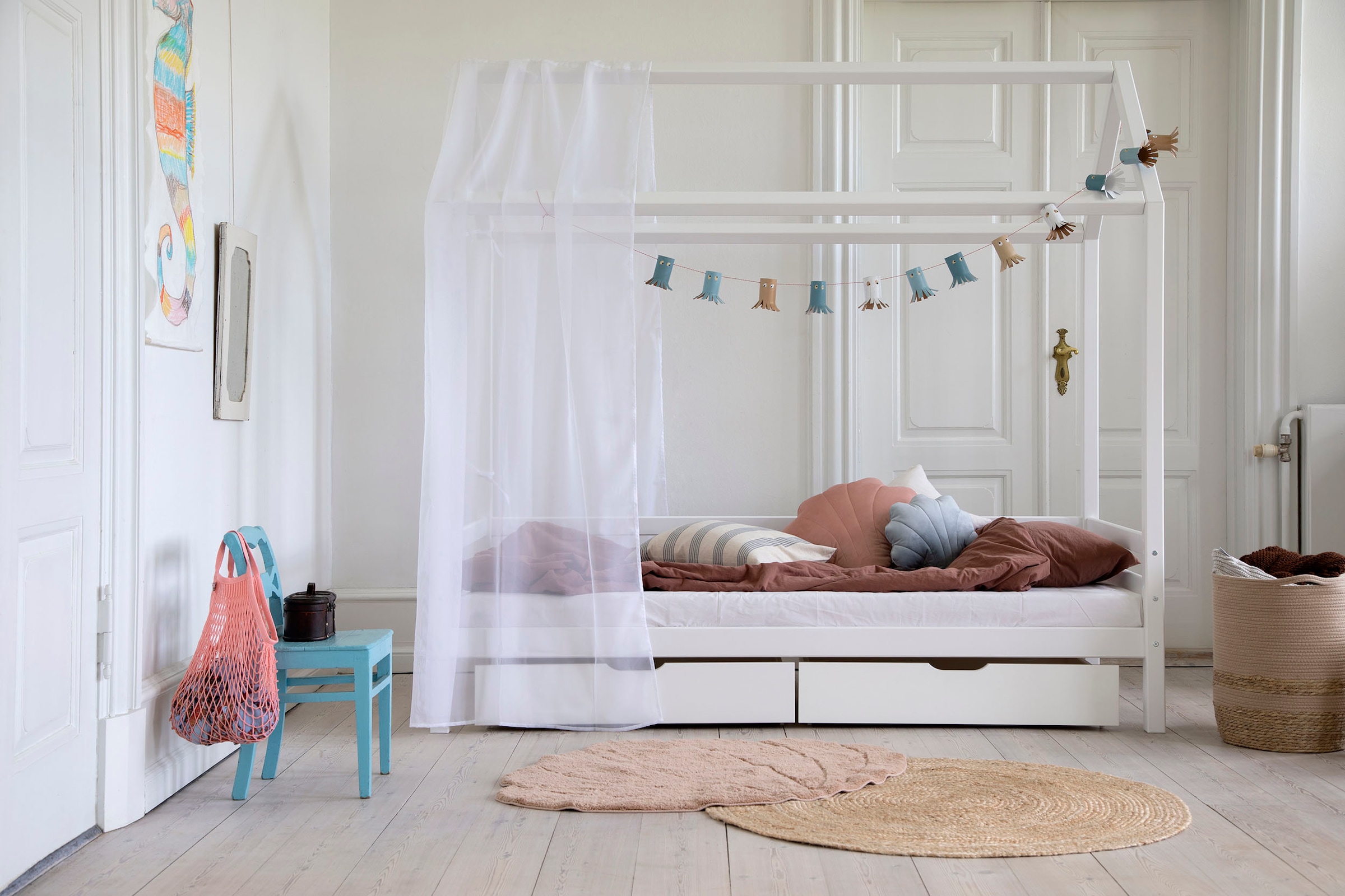 Hoppekids Kinderbett "ECO Dream" Hausbett mit Dach 90x200 massiv weiß