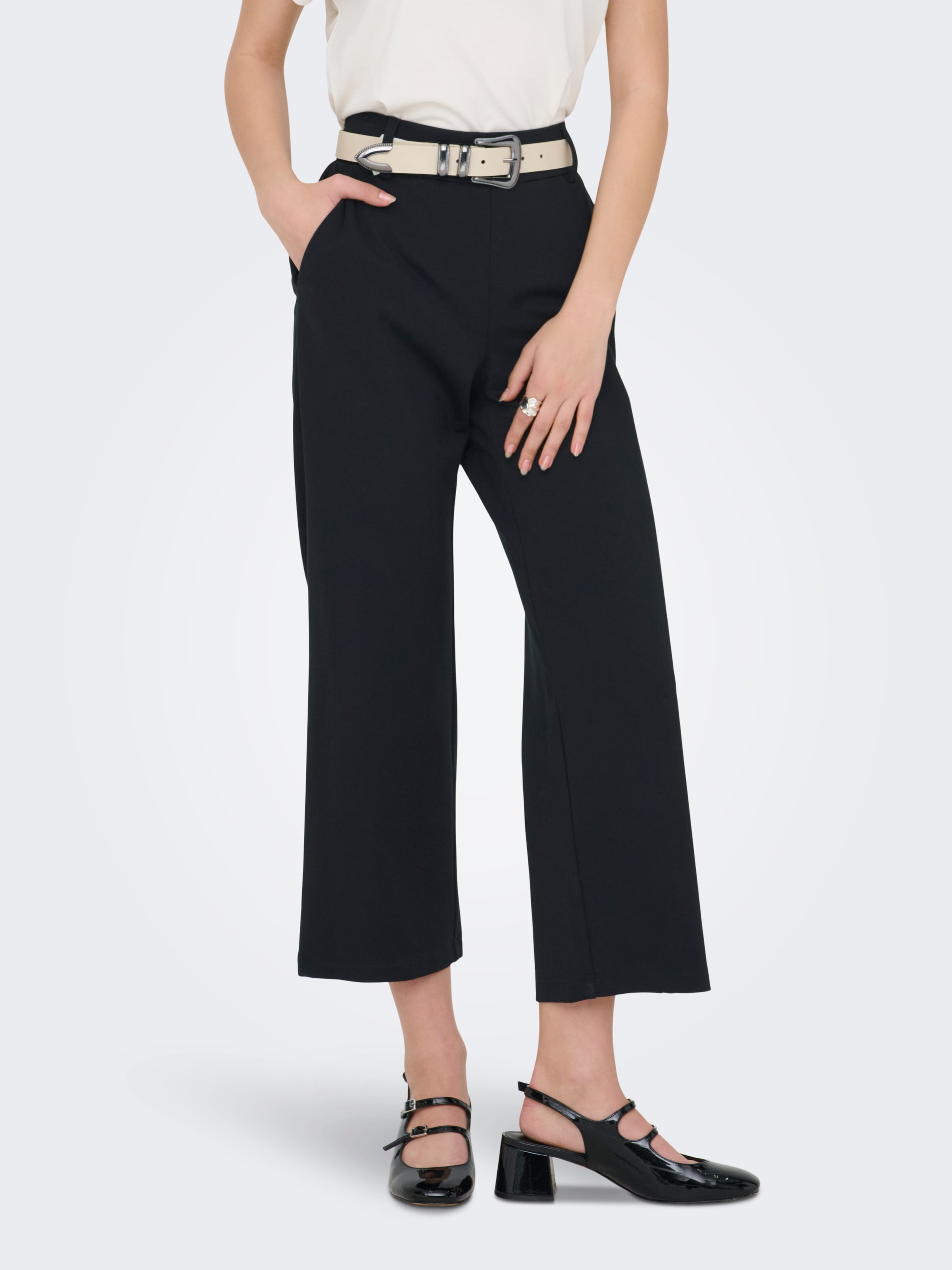 ONLY Culotte »ONLPOPTRASH LIFE MW STRAIGHT CULOTTE PNT«  elastisches Bündchen hinten