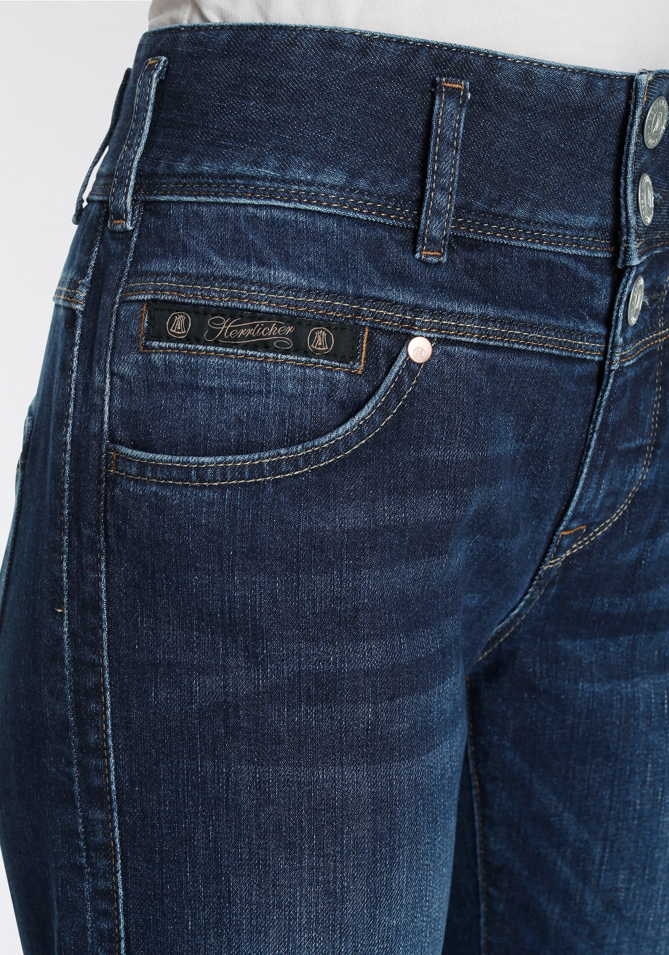 für seitlichen bestellen mit »RAYA«, Straight-Jeans Wirkung eine streckende Herrlicher | BAUR für Keileinsätzen