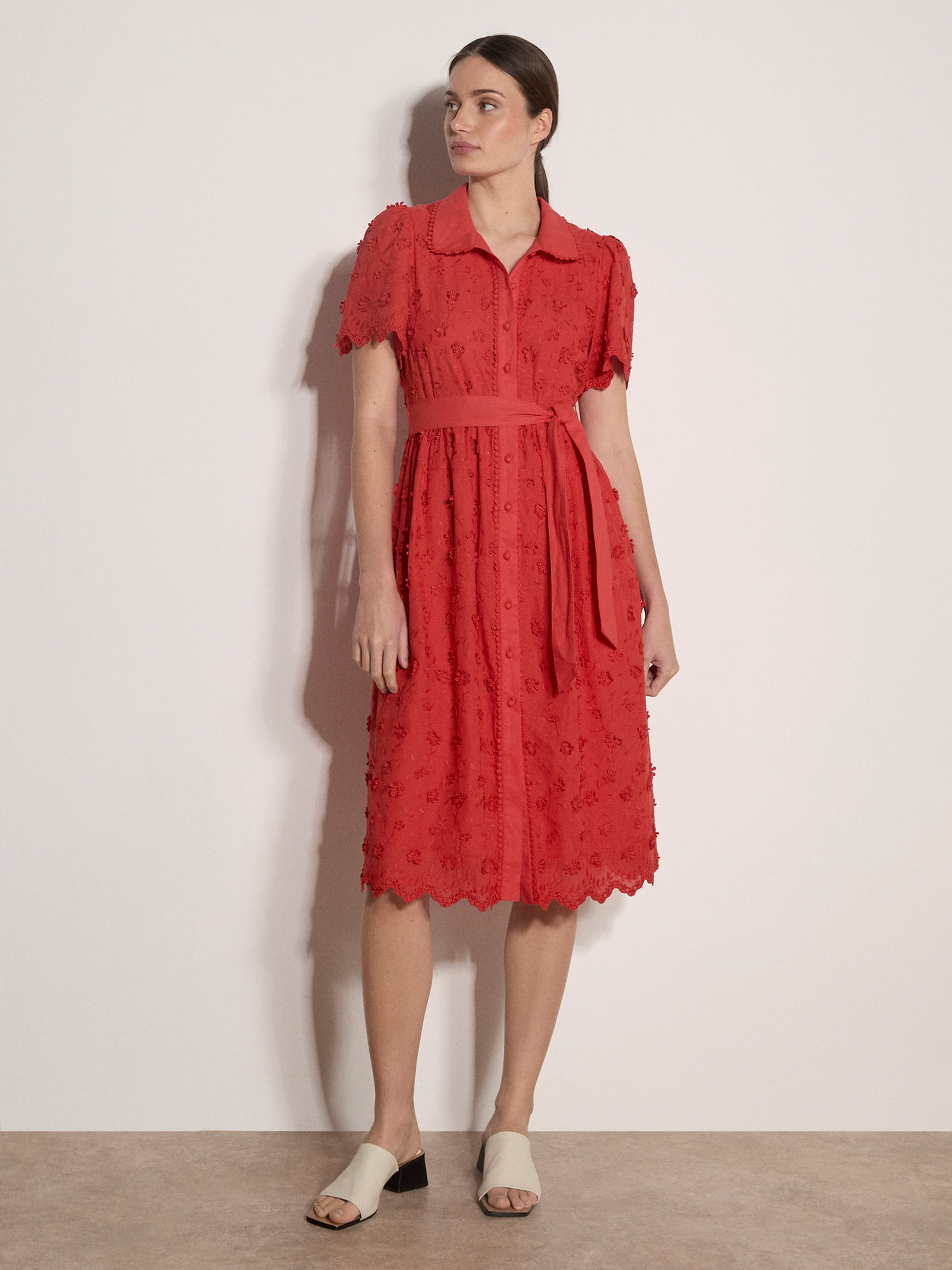 Apricot Midikleid "Baumwollkleid" Stoffgürtel, mit Blumenstickerei